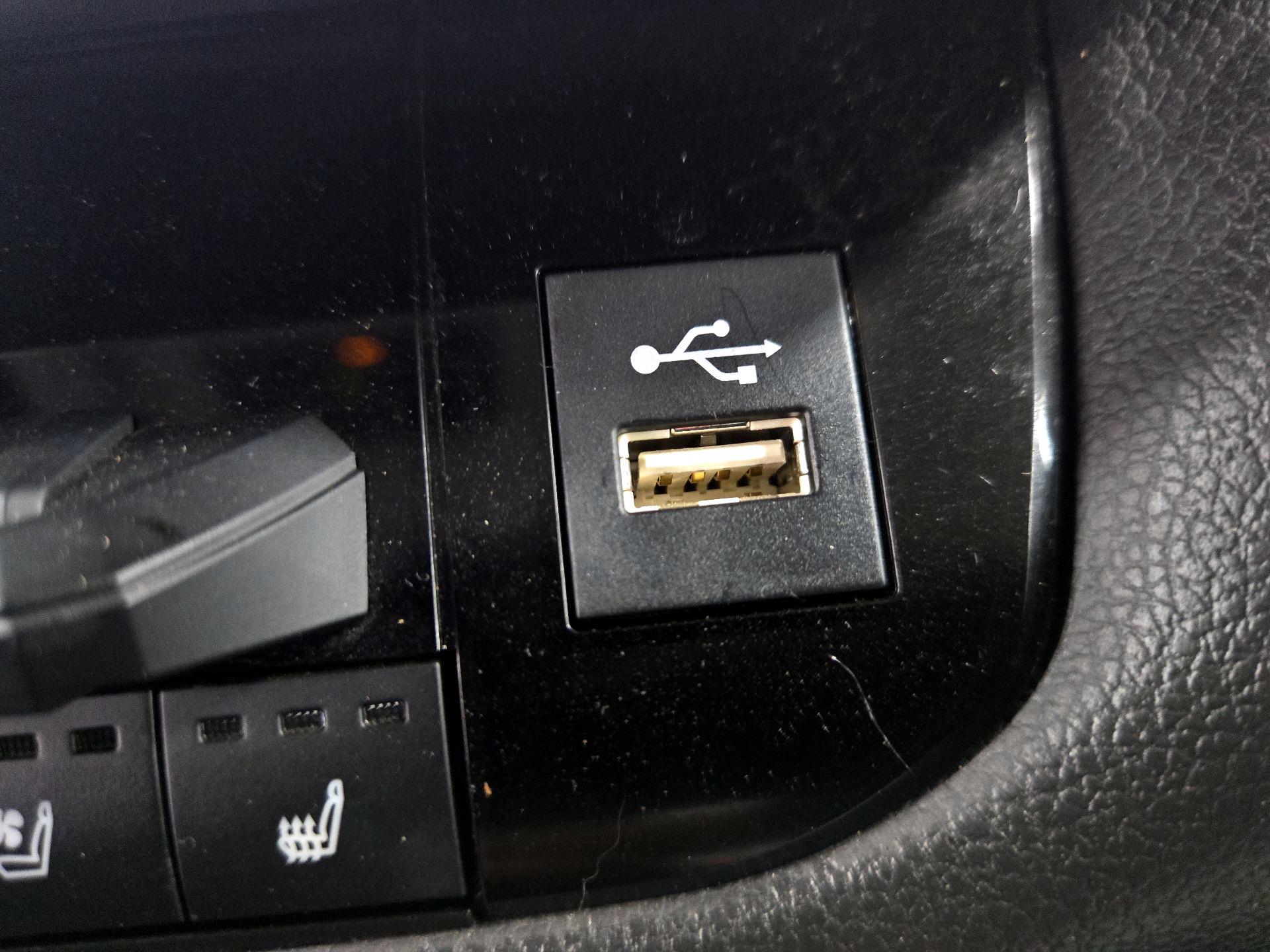 Thumbnail: 2023 Toyota Tundra - 18