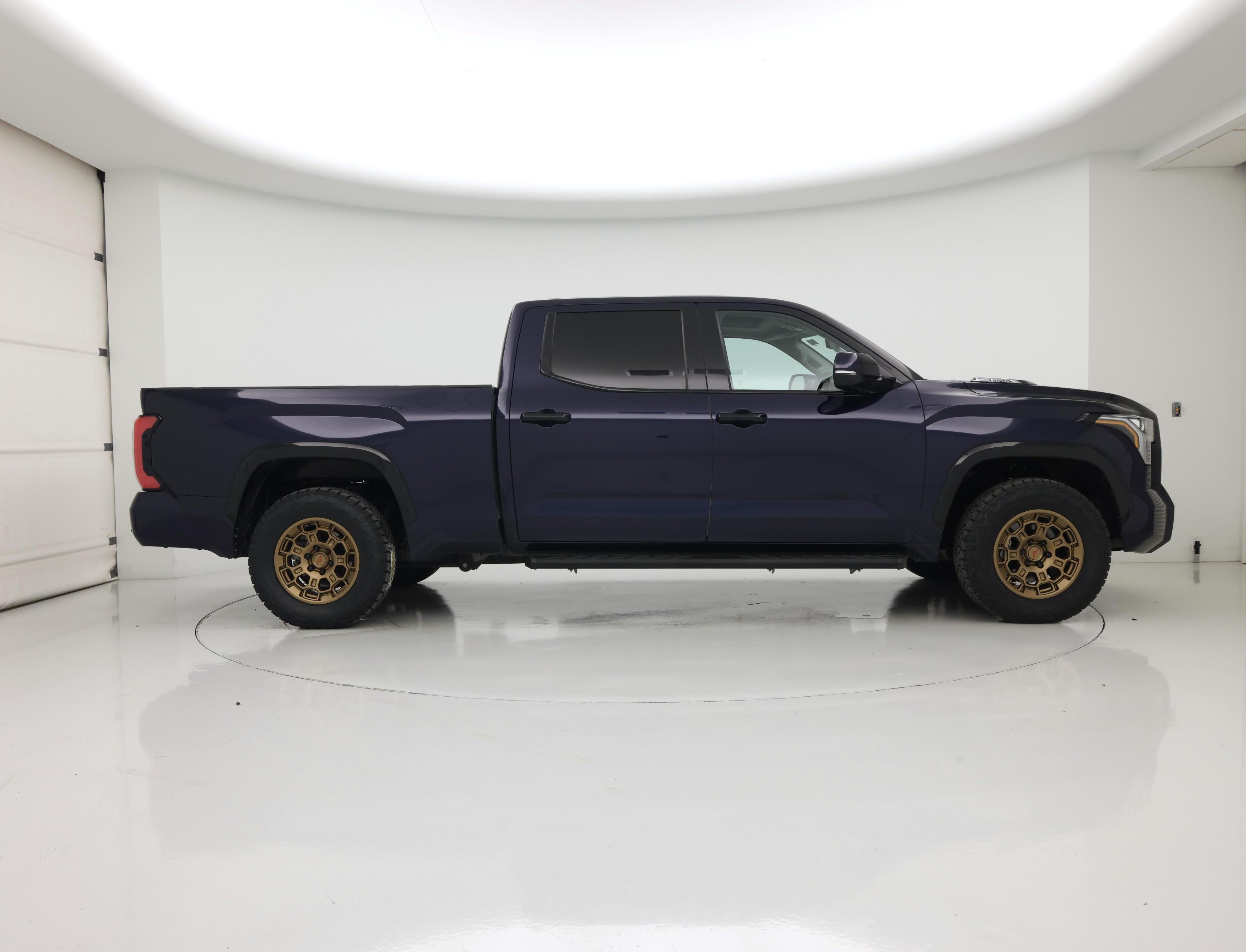 Thumbnail: 2023 Toyota Tundra - 7