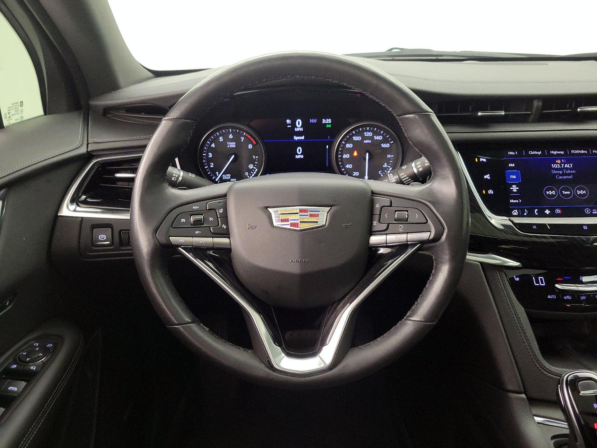 Thumbnail: 2020 Cadillac XT6 - 10