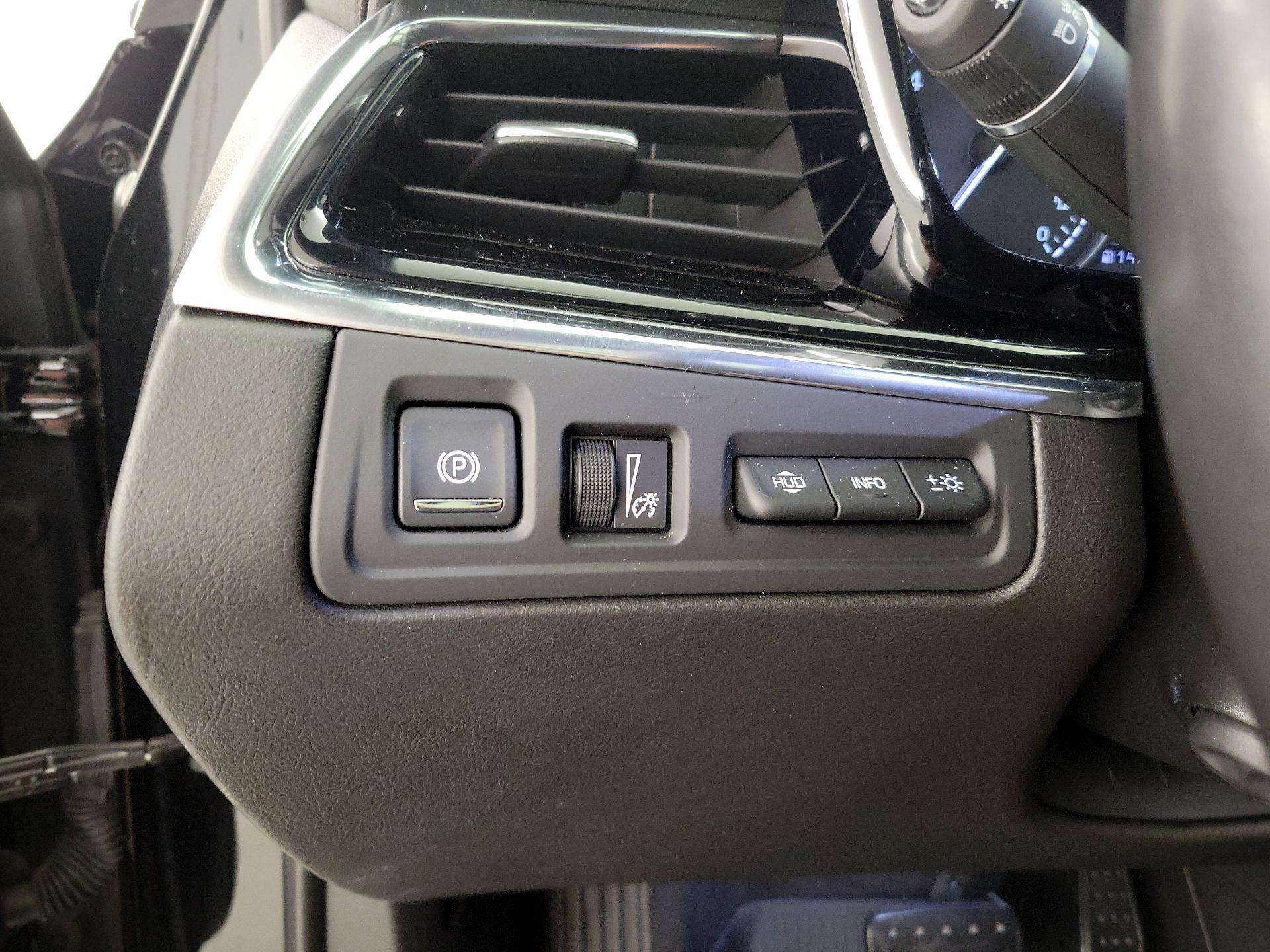 Thumbnail: 2020 Cadillac XT6 - 13