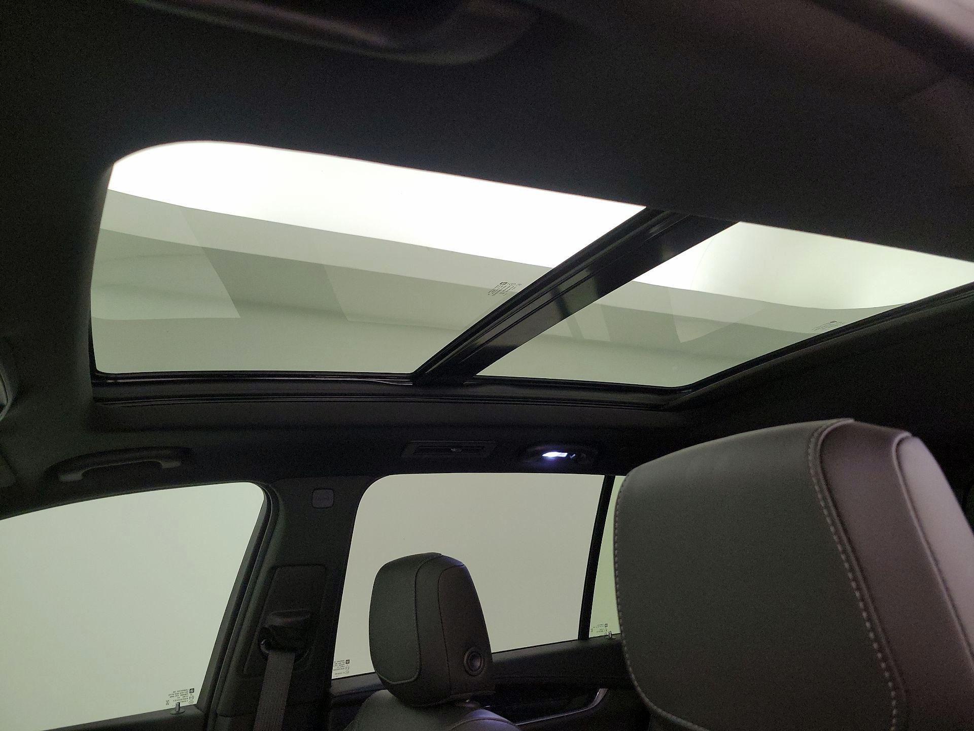 Thumbnail: 2020 Cadillac XT6 - 18