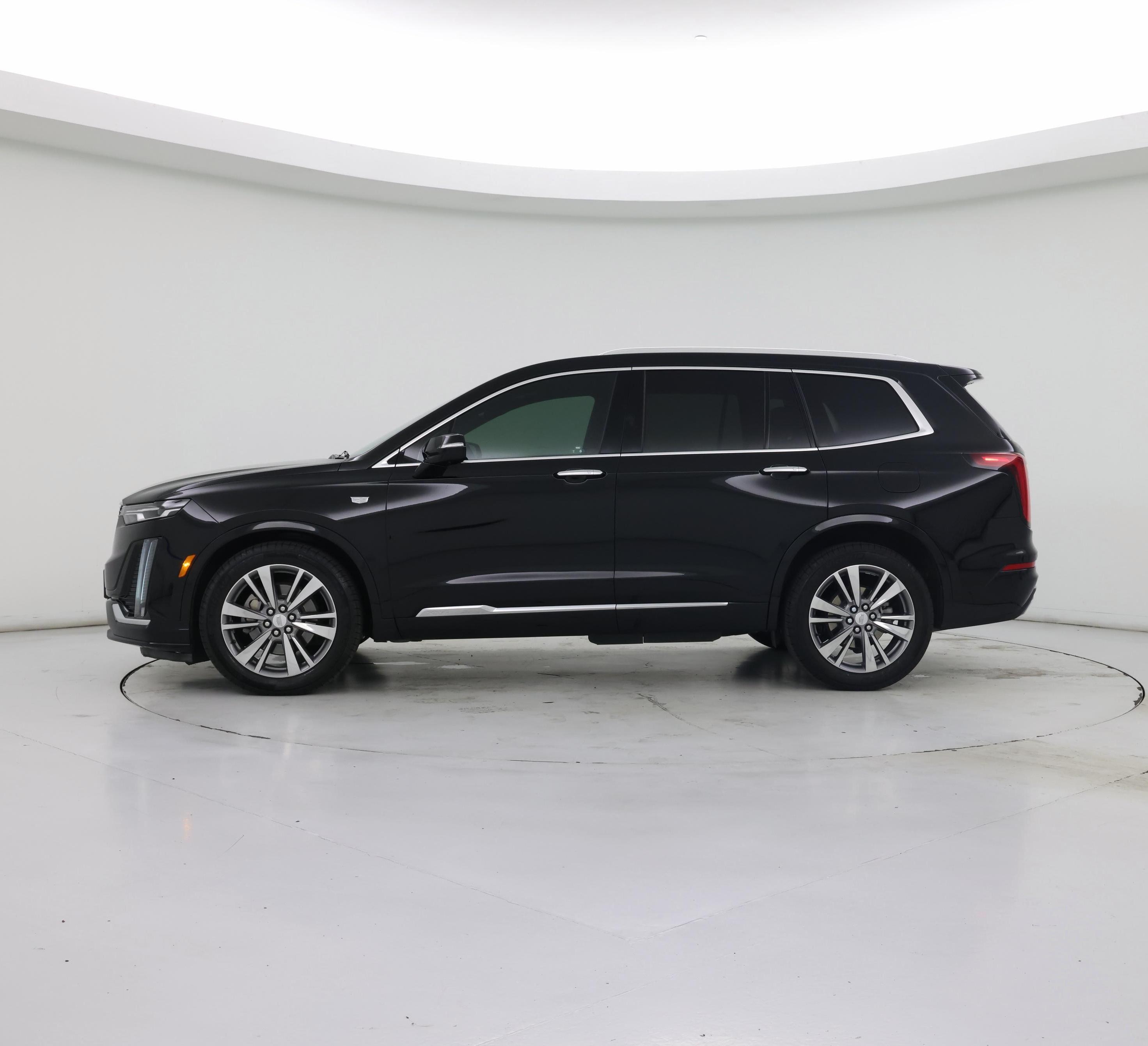 Thumbnail: 2020 Cadillac XT6 - 3