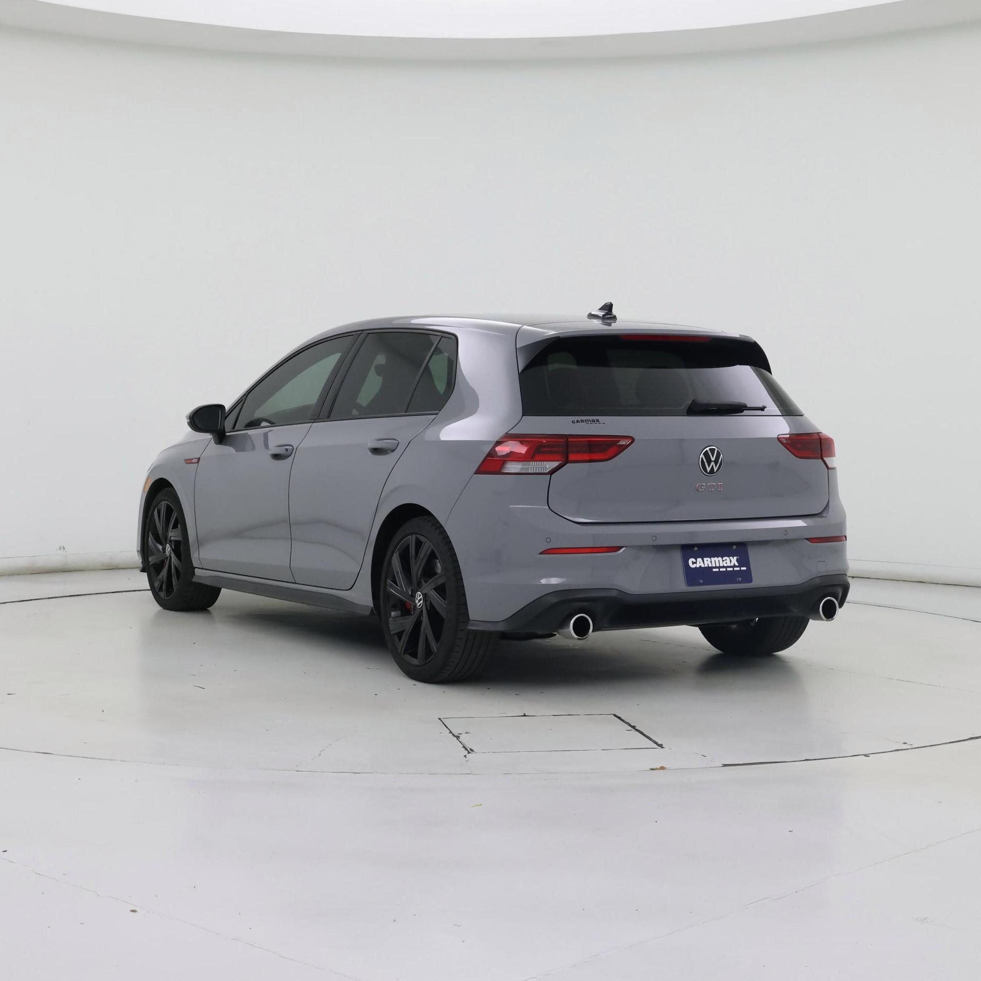 Thumbnail: 2023 Volkswagen Golf - 2