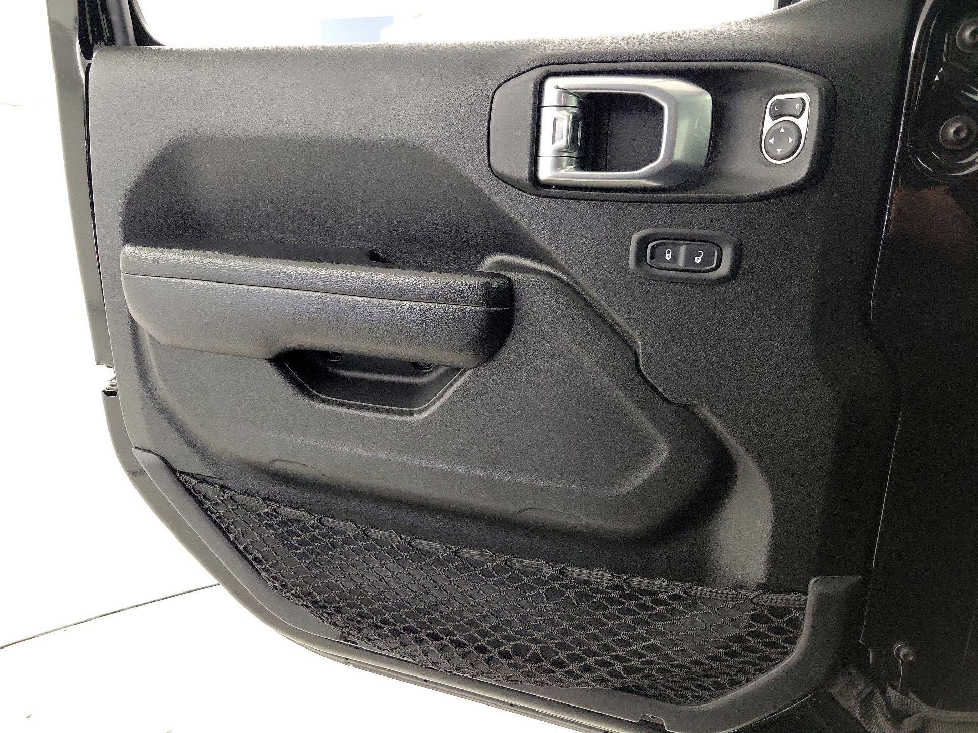 Thumbnail: 2022 Jeep Wrangler - 12