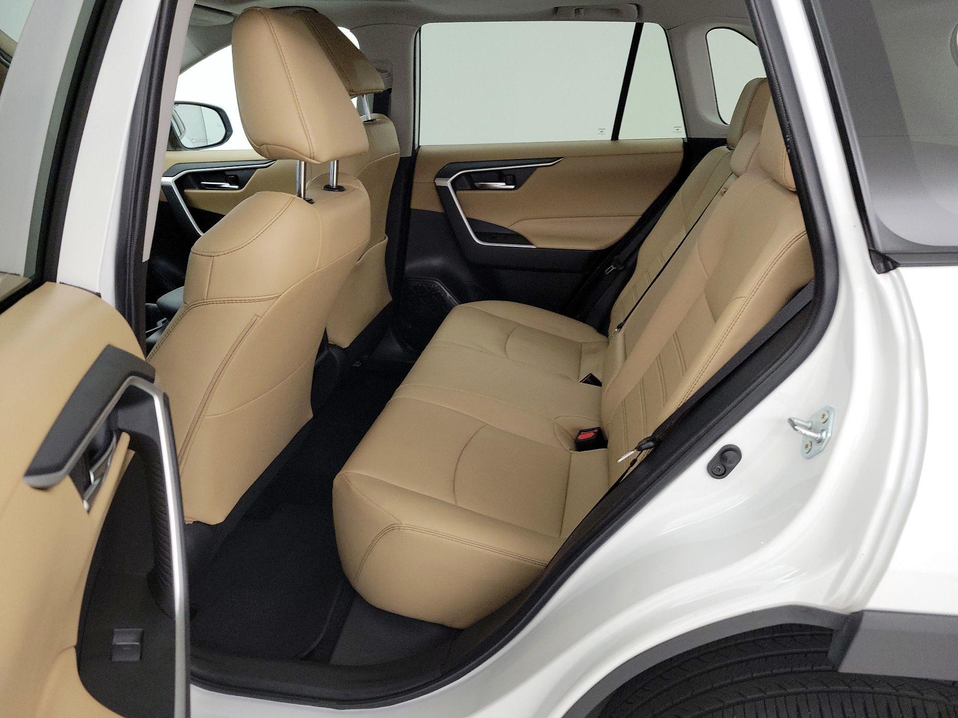Thumbnail: 2024 Toyota RAV4 - 20