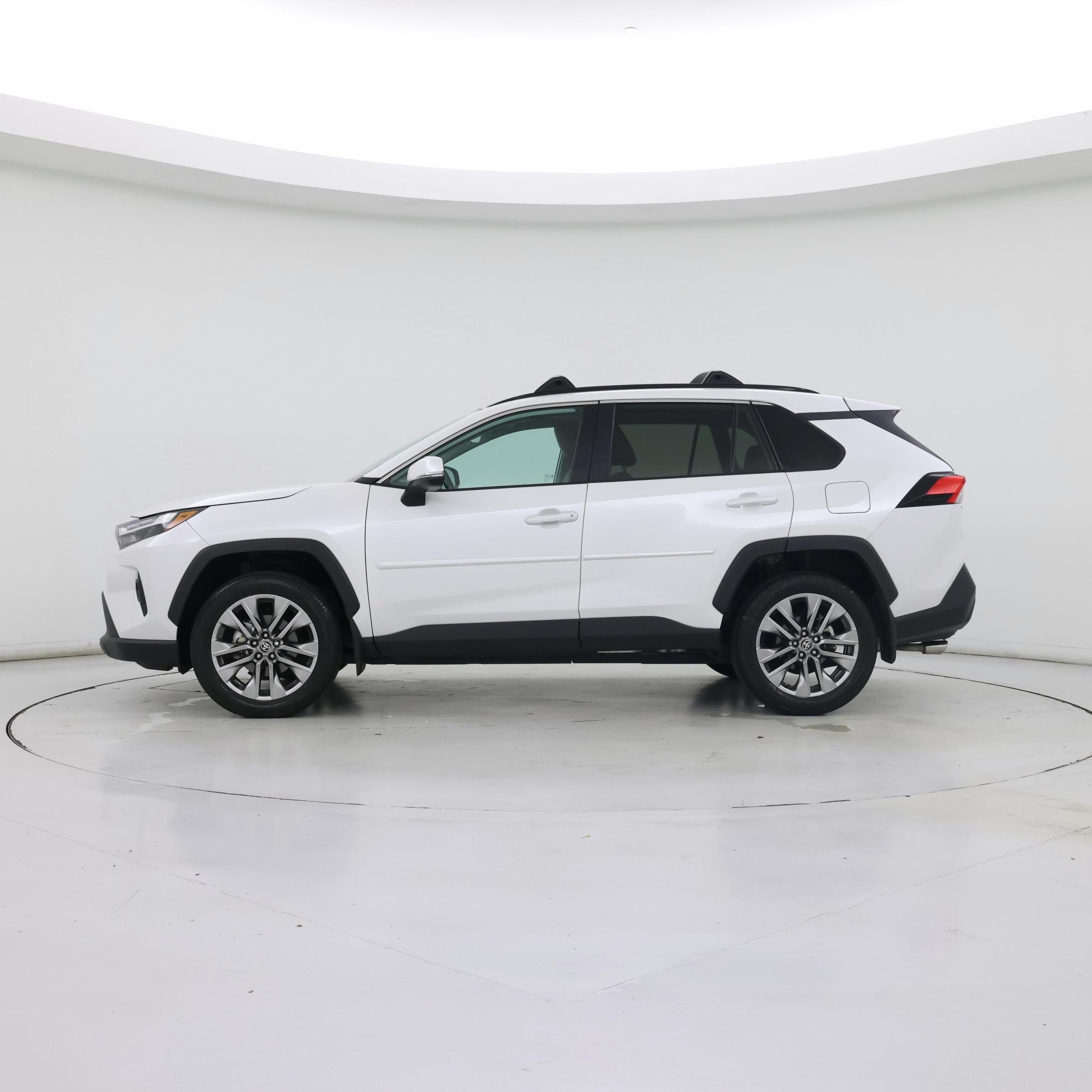 Thumbnail: 2024 Toyota RAV4 - 3
