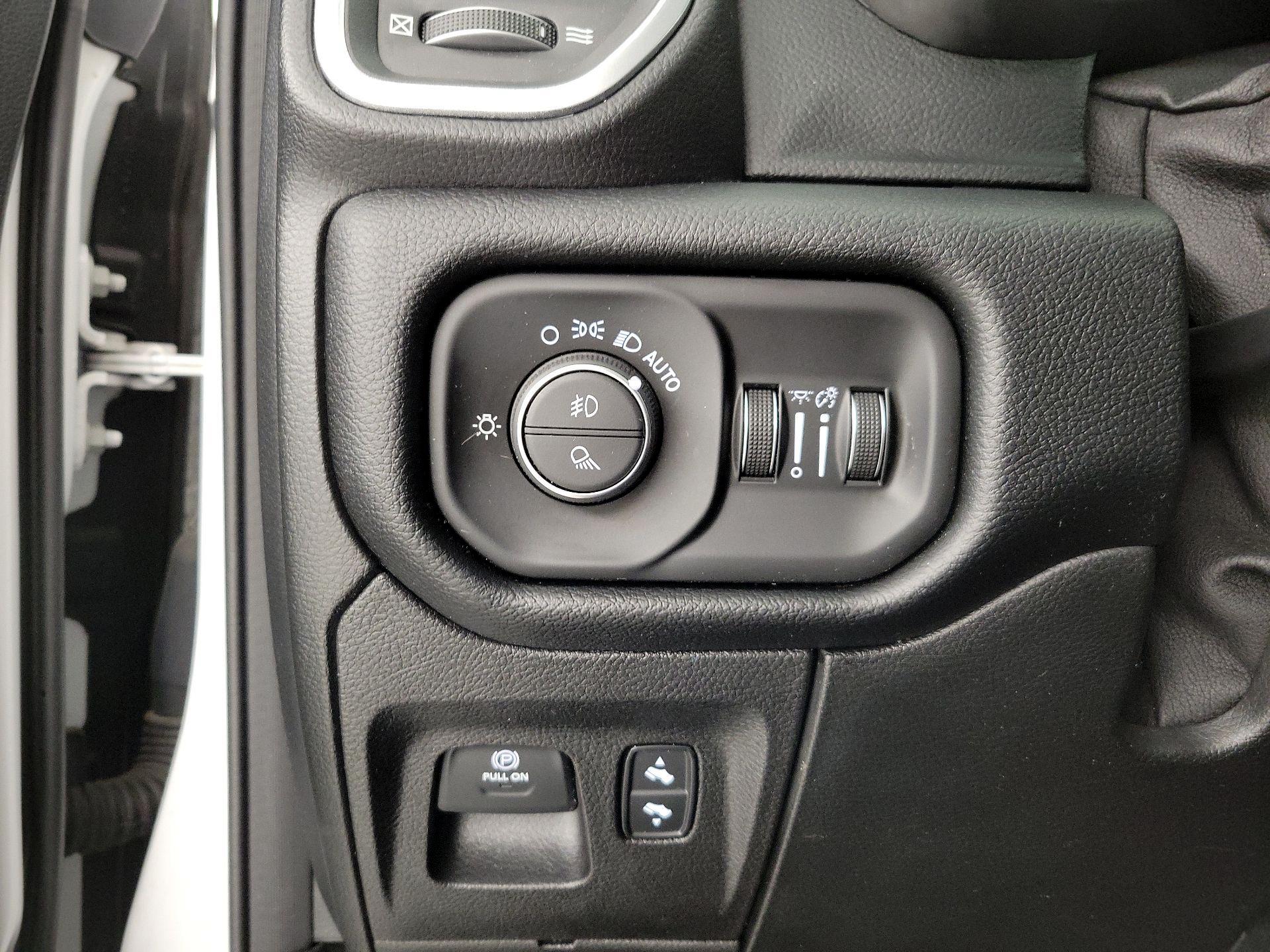 Thumbnail: 2021 RAM 1500 - 13