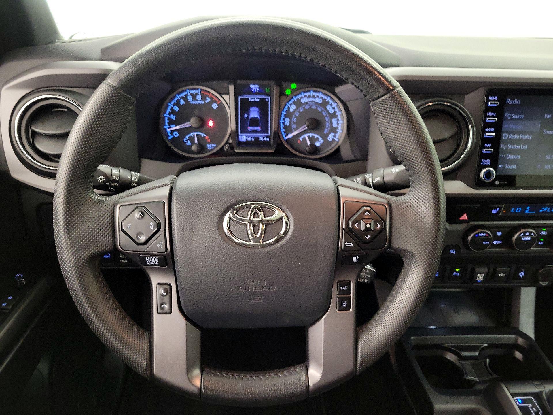 Thumbnail: 2020 Toyota Tacoma - 10