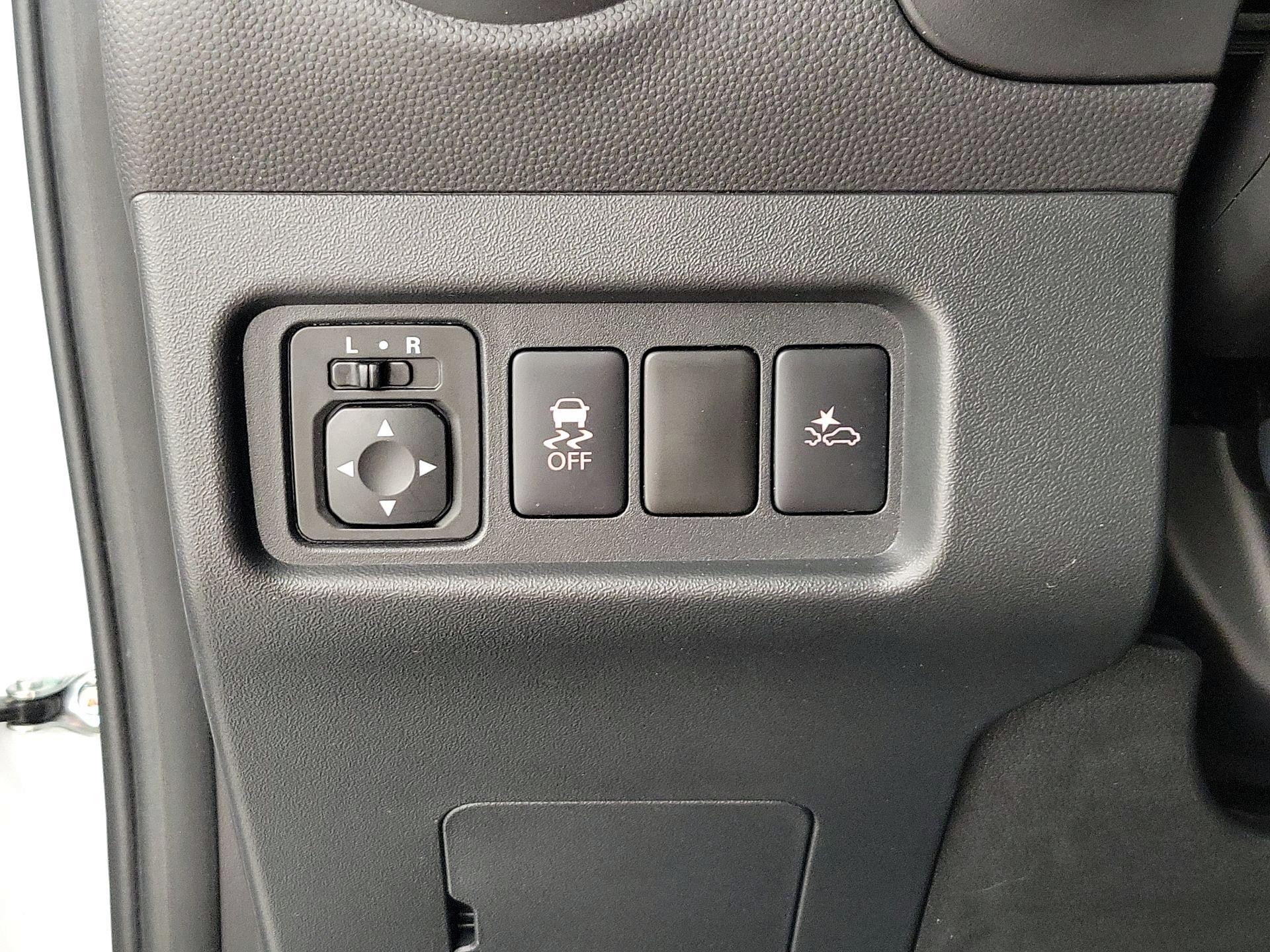 Thumbnail: 2021 Mitsubishi Mirage G4 - 13