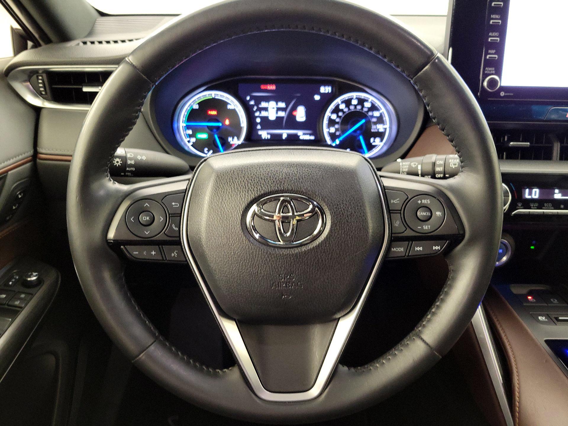 Thumbnail: 2021 Toyota Venza - 10