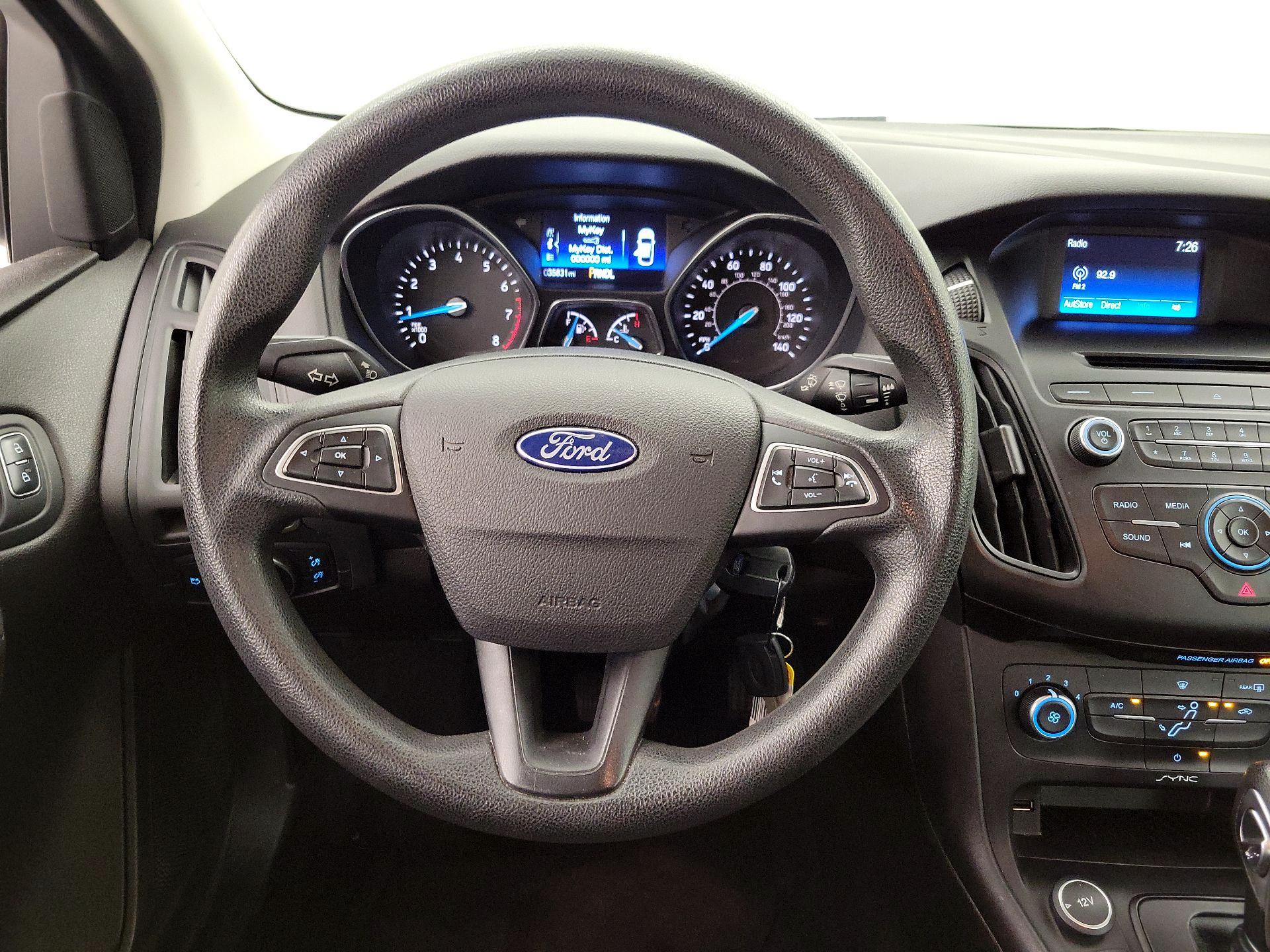Thumbnail: 2016 Ford Focus - 10
