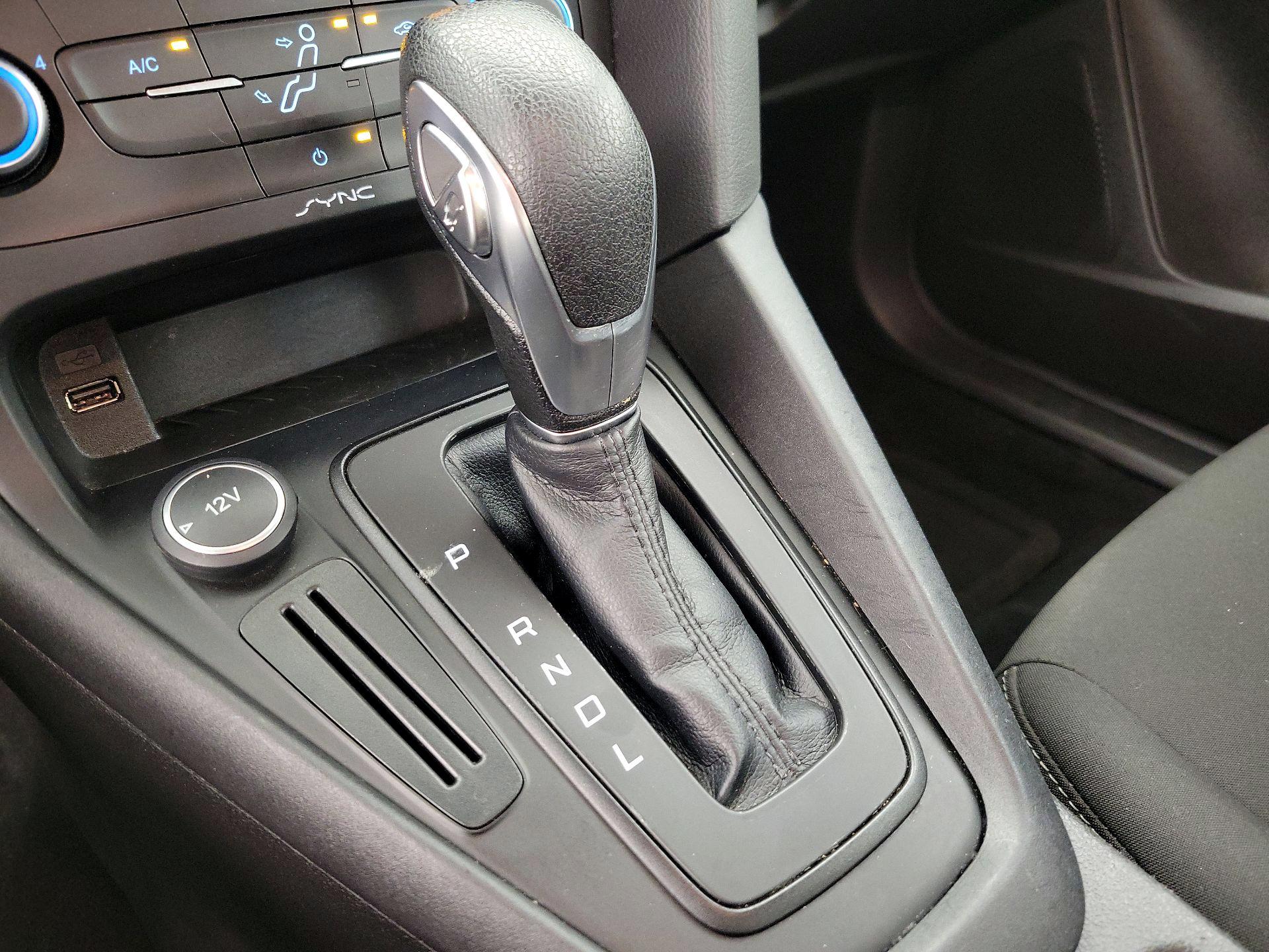 Thumbnail: 2016 Ford Focus - 17