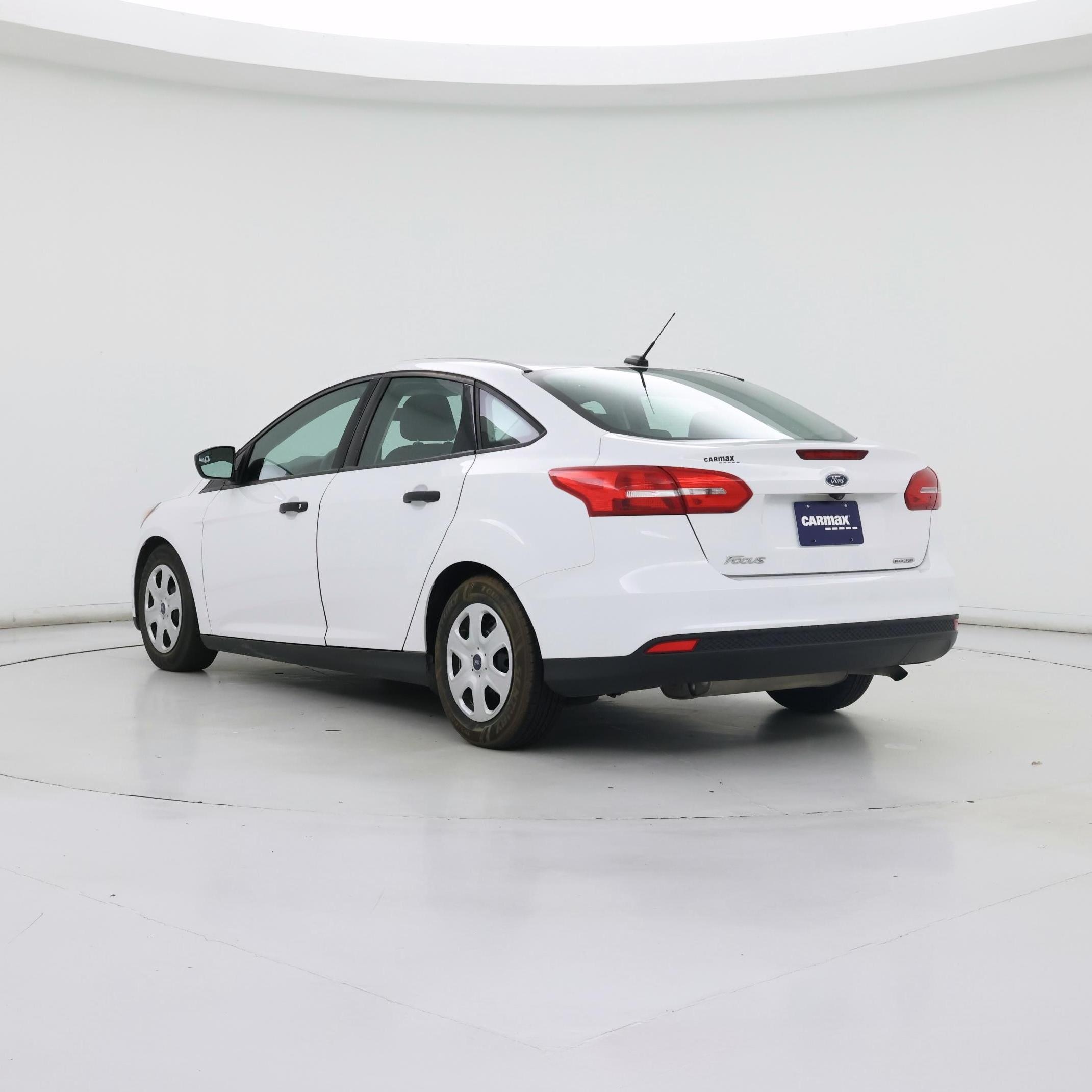 Thumbnail: 2016 Ford Focus - 2