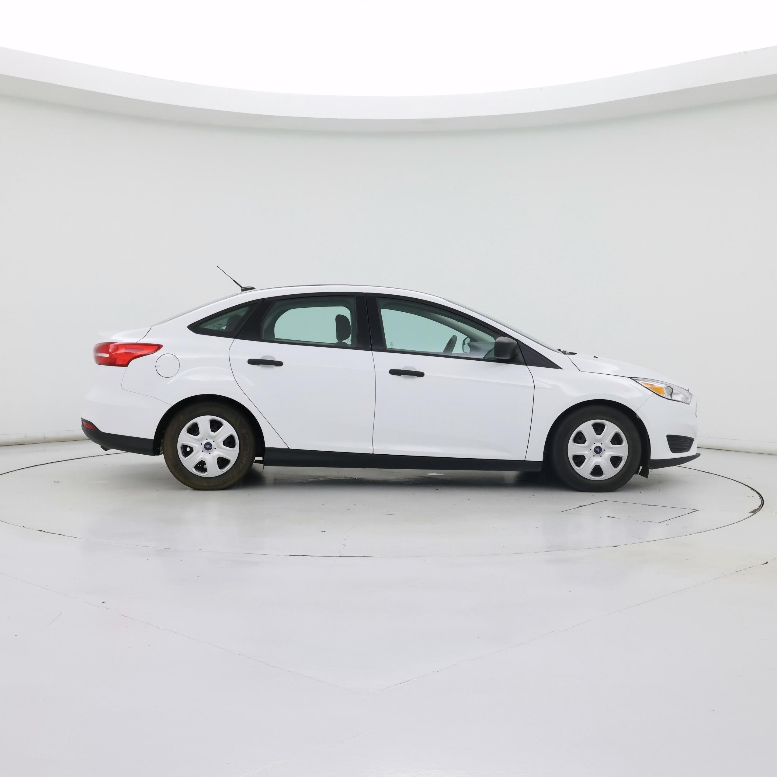 Thumbnail: 2016 Ford Focus - 7