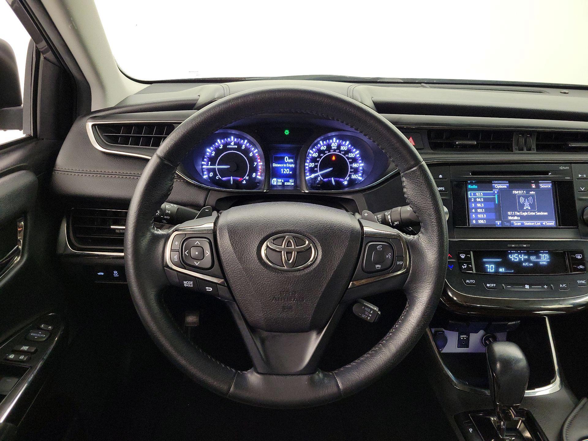 Thumbnail: 2015 Toyota Avalon - 10