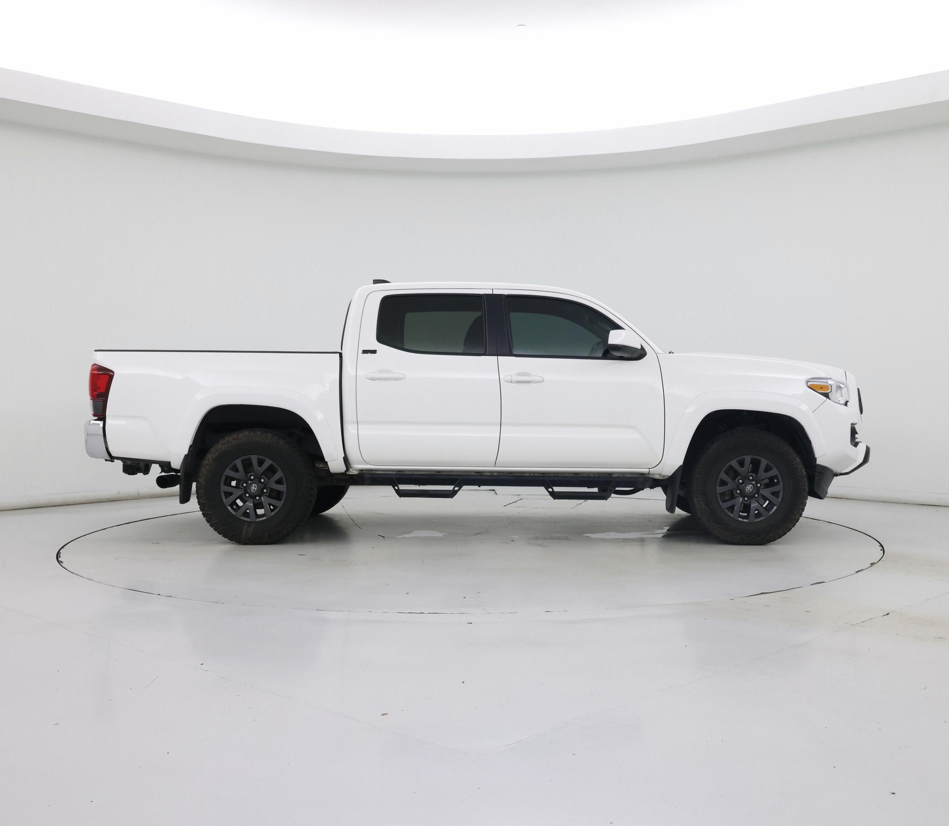 Thumbnail: 2023 Toyota Tacoma - 7