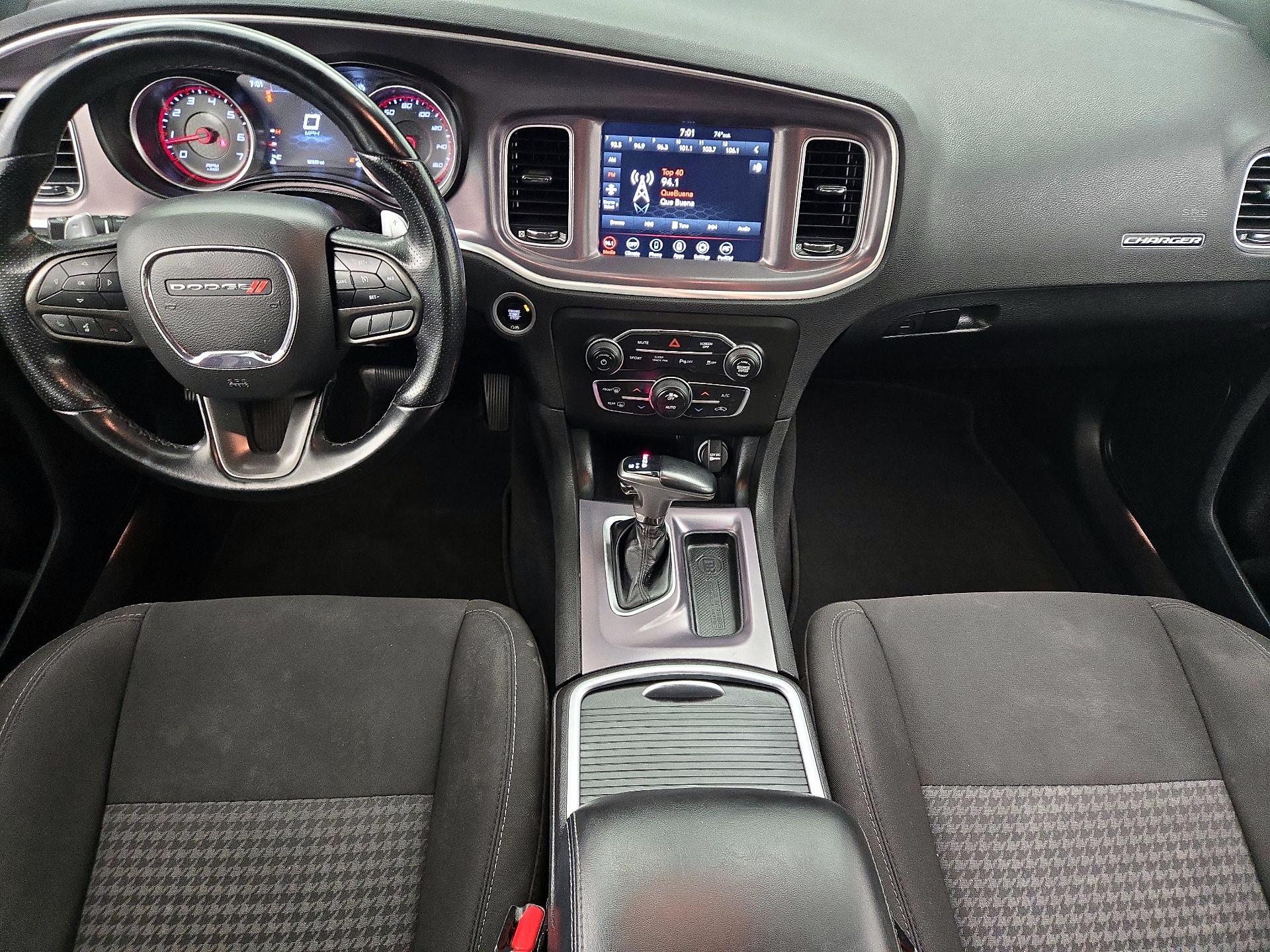 Thumbnail: 2021 Dodge Charger - 9