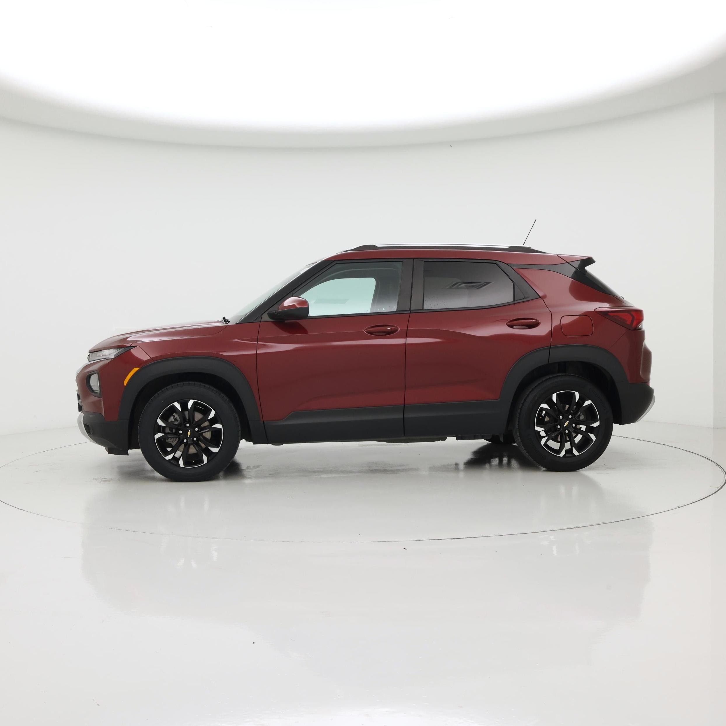 Thumbnail: 2023 Chevrolet TrailBlazer - 3