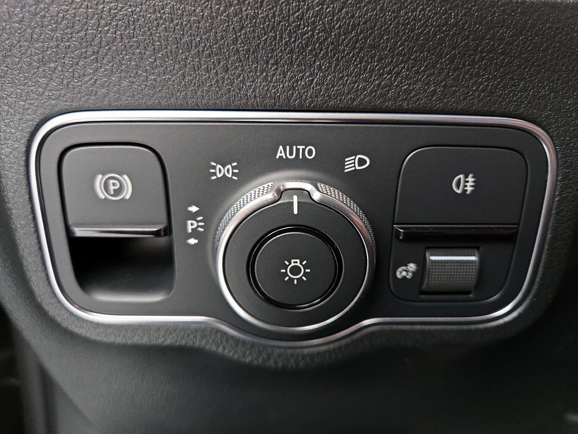 Thumbnail: 2022 Mercedes-Benz GLA - 13