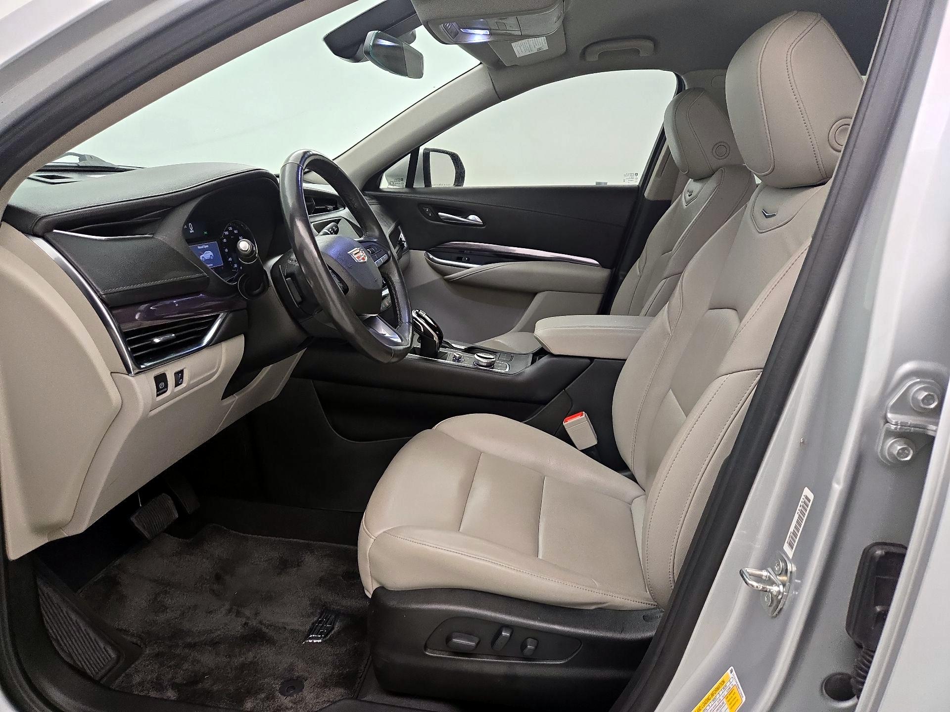 Thumbnail: 2021 Cadillac XT4 - 11