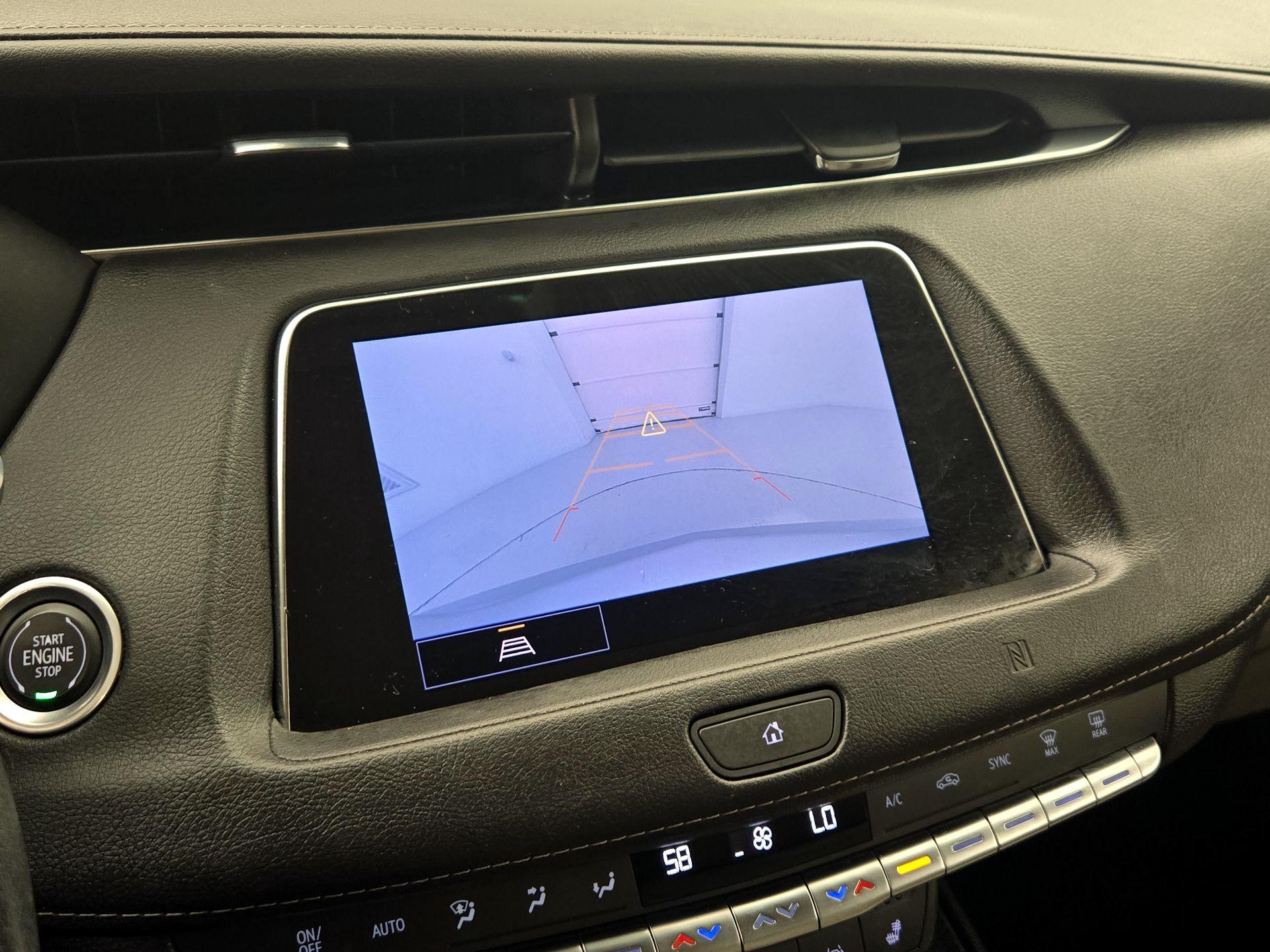 Thumbnail: 2021 Cadillac XT4 - 14