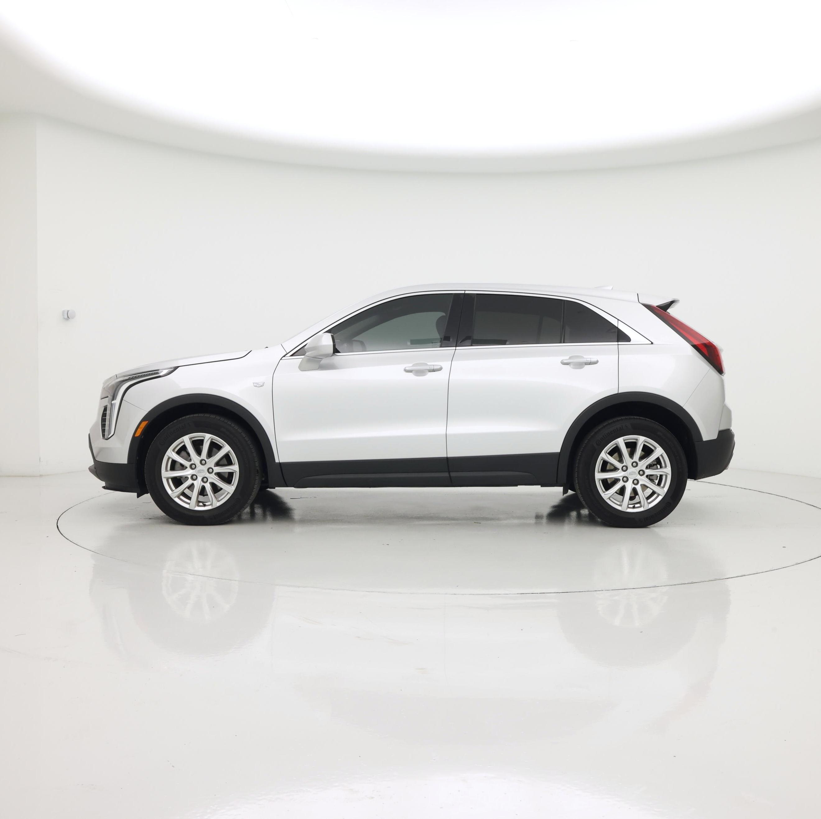 Thumbnail: 2021 Cadillac XT4 - 3