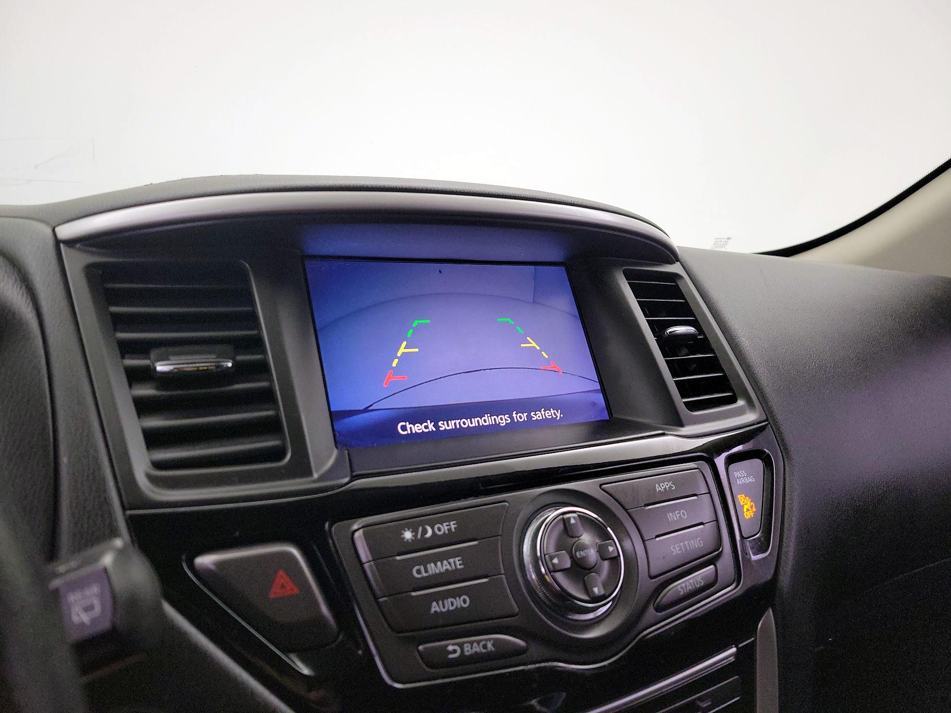 Thumbnail: 2018 Nissan Pathfinder - 14