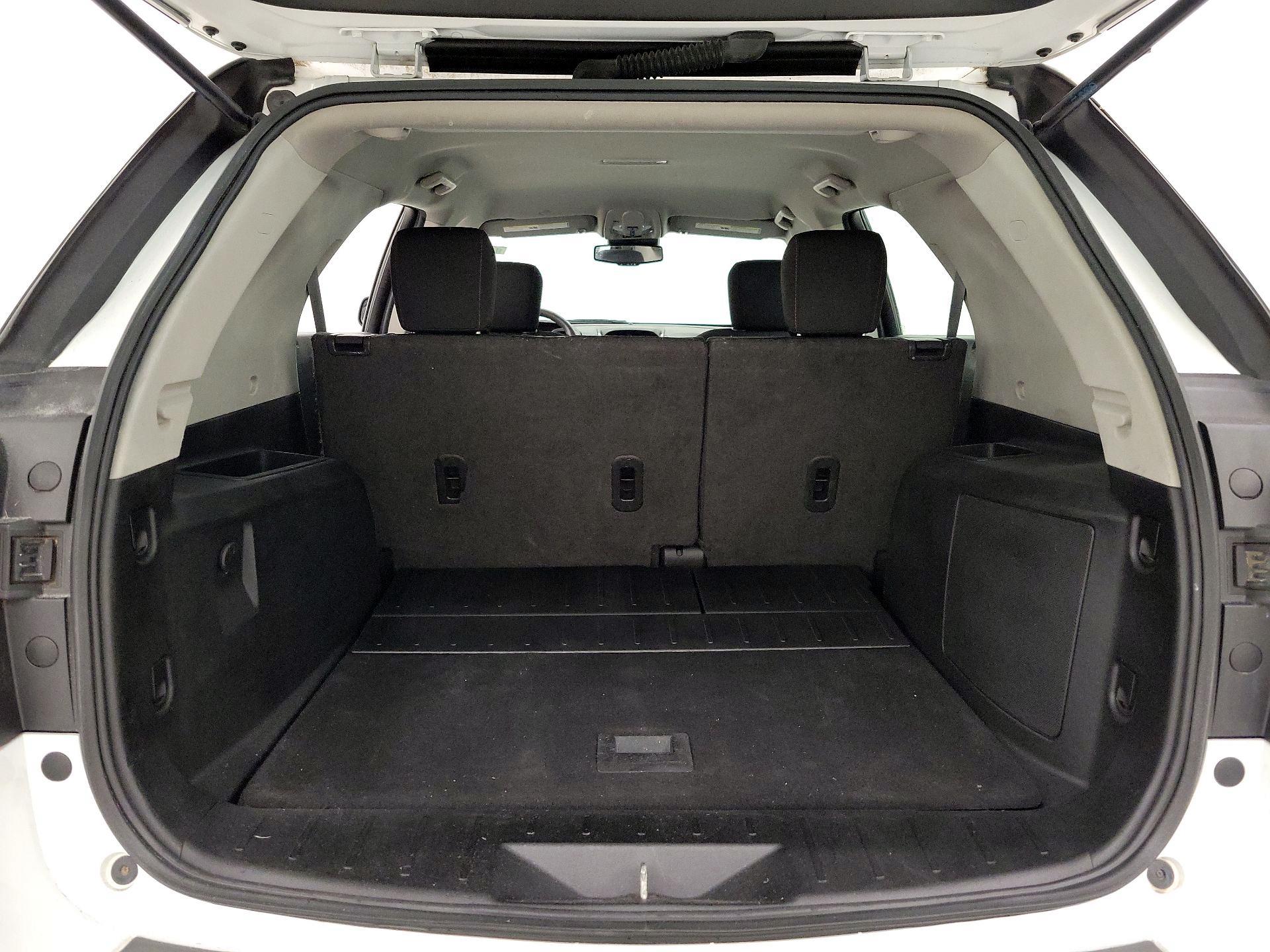 Thumbnail: 2016 Chevrolet Equinox - 18