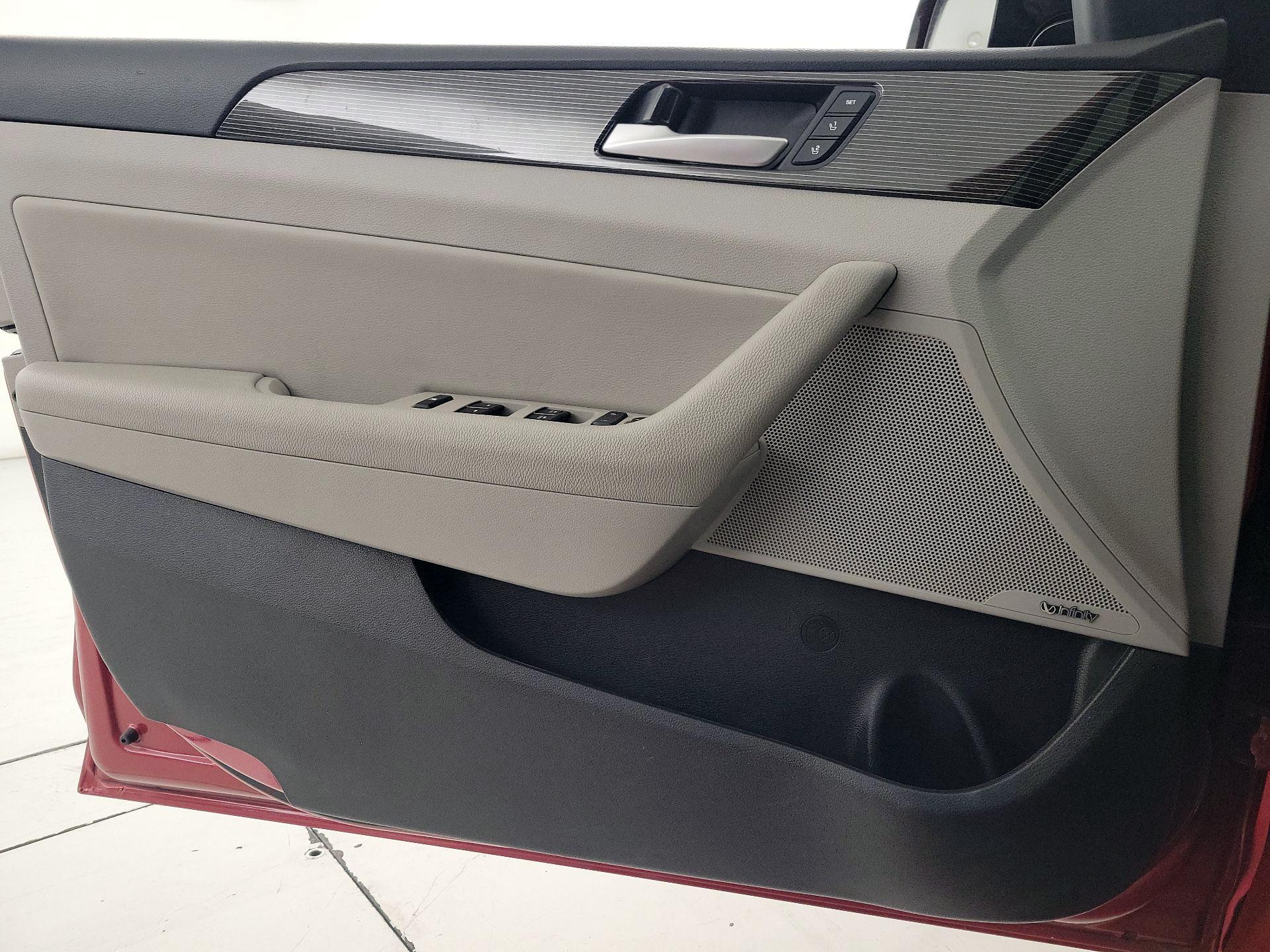 Thumbnail: 2019 Hyundai Sonata - 12
