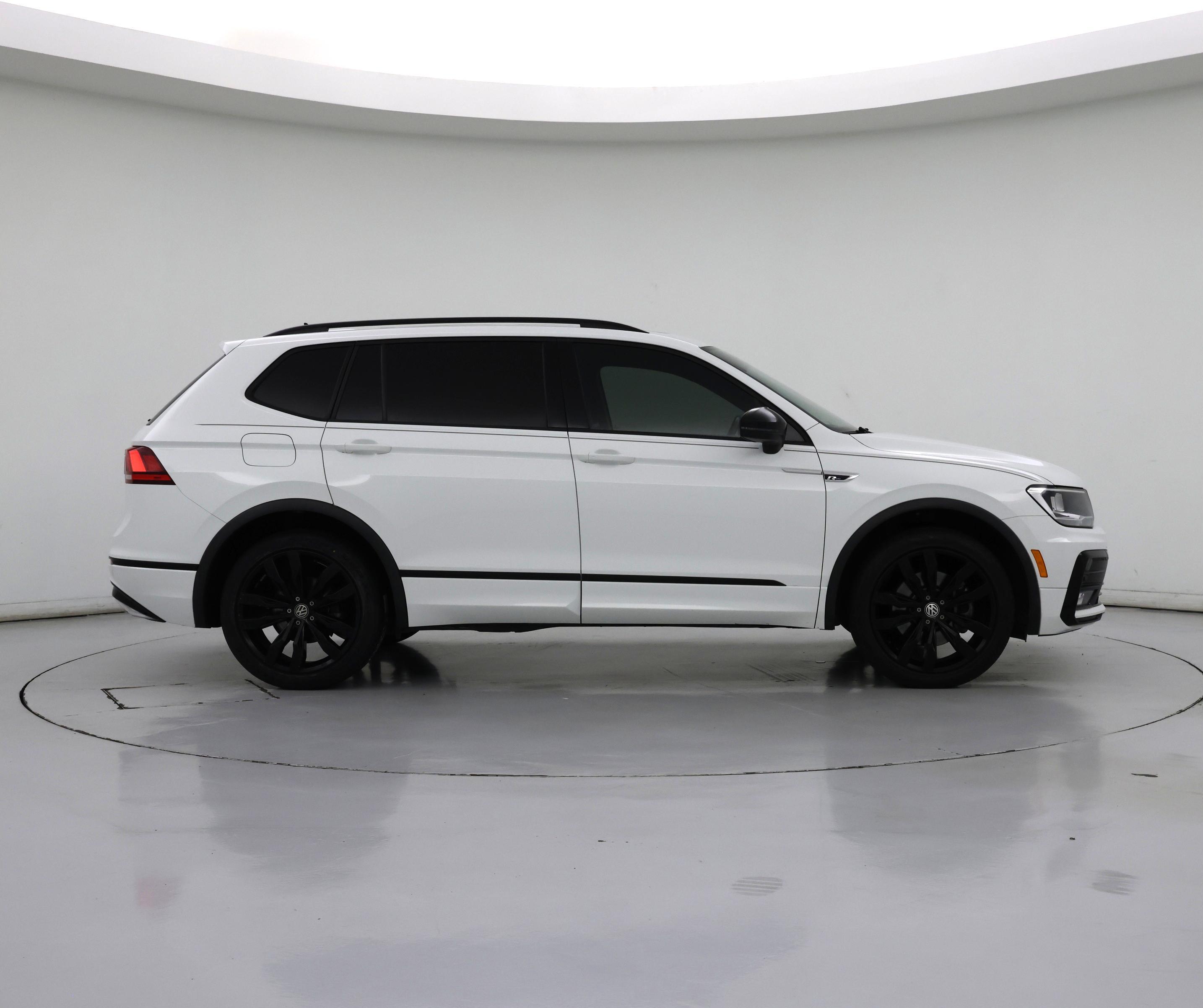 Thumbnail: 2021 Volkswagen Tiguan - 7
