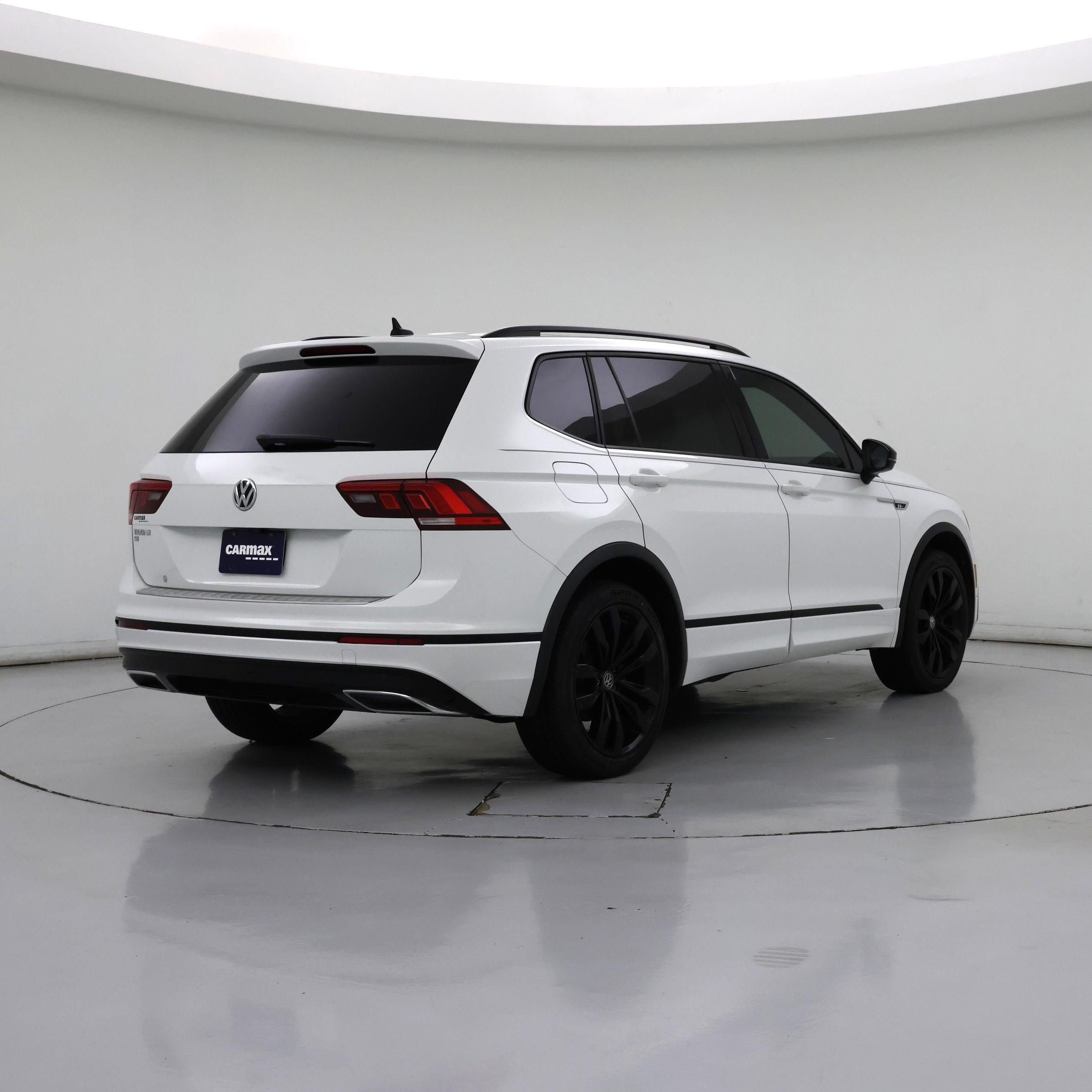 Thumbnail: 2021 Volkswagen Tiguan - 8