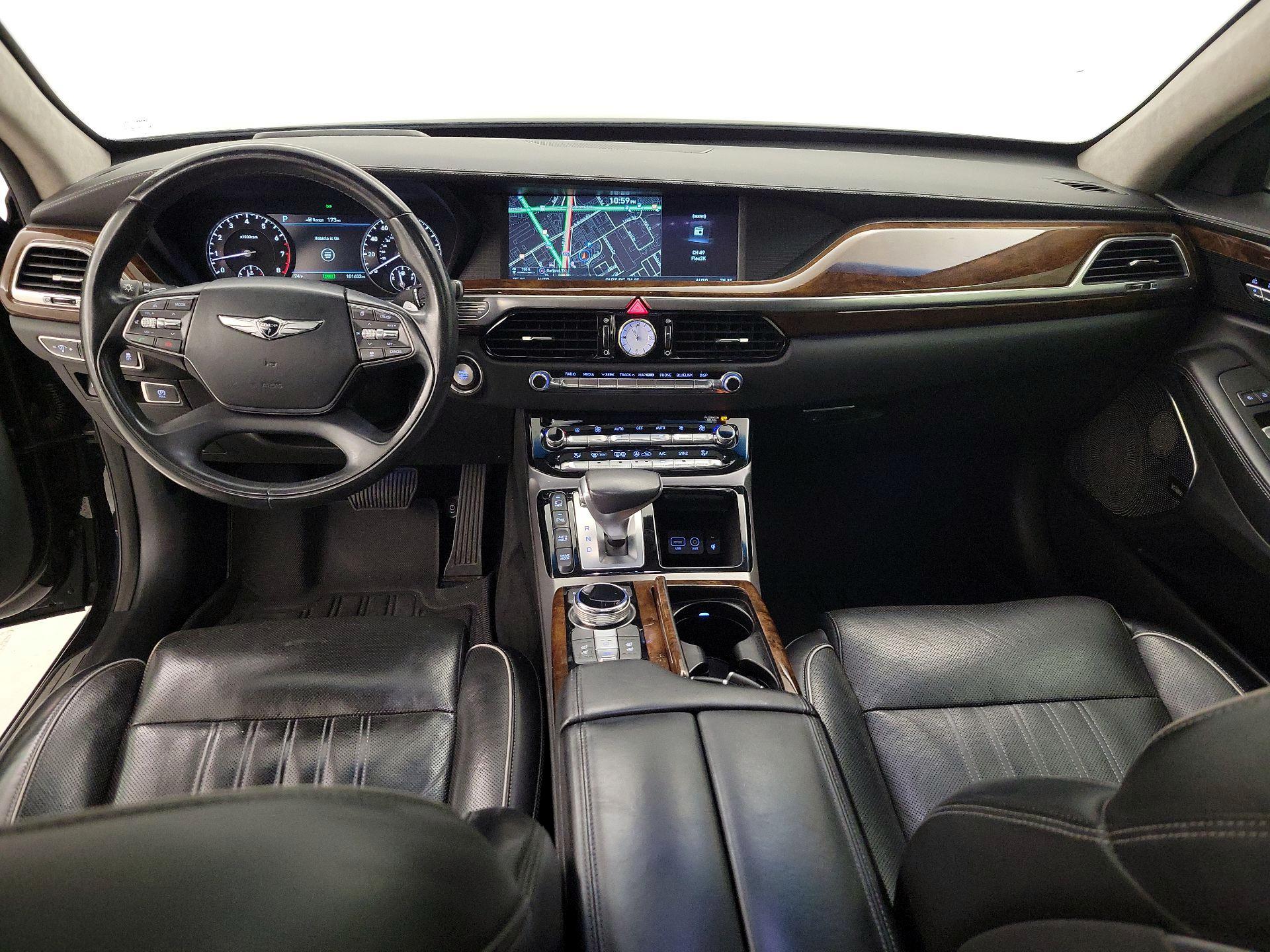 Thumbnail: 2017 Genesis G90 - 9