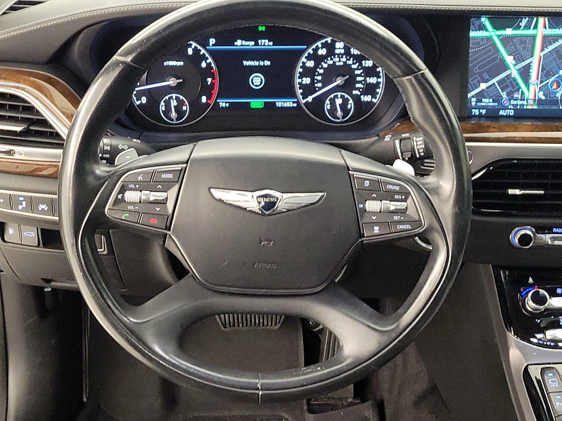 Thumbnail: 2017 Genesis G90 - 10