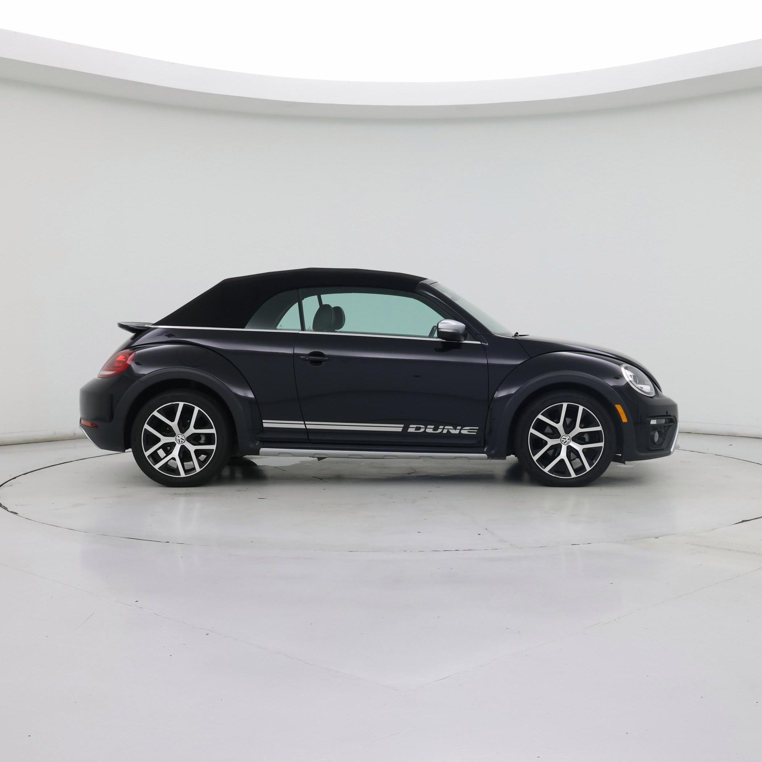 Thumbnail: 2018 Volkswagen Beetle - 7