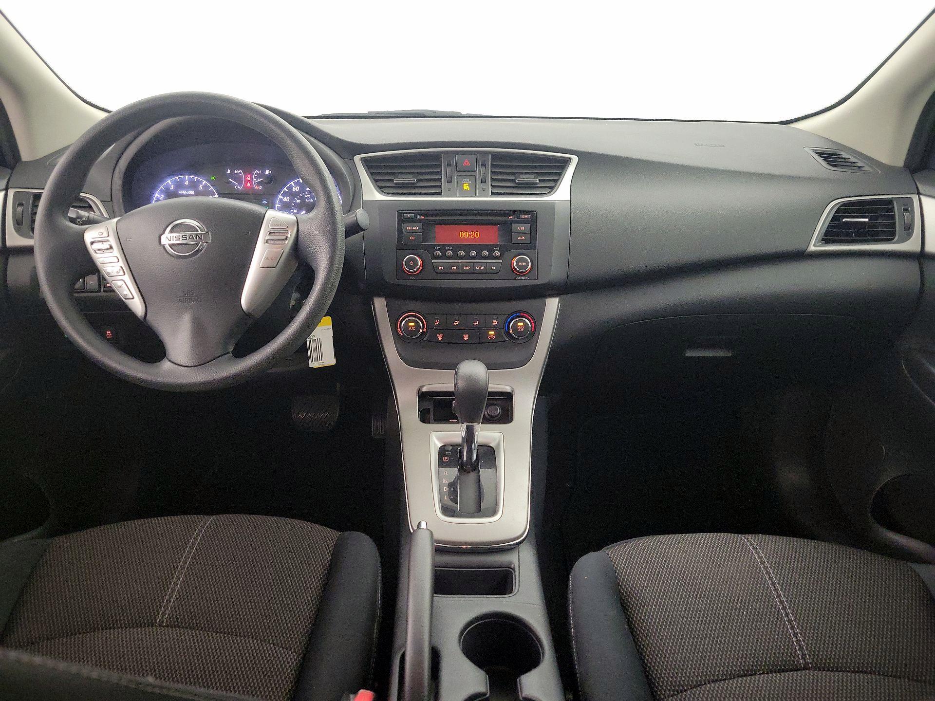 Thumbnail: 2015 Nissan Sentra - 9