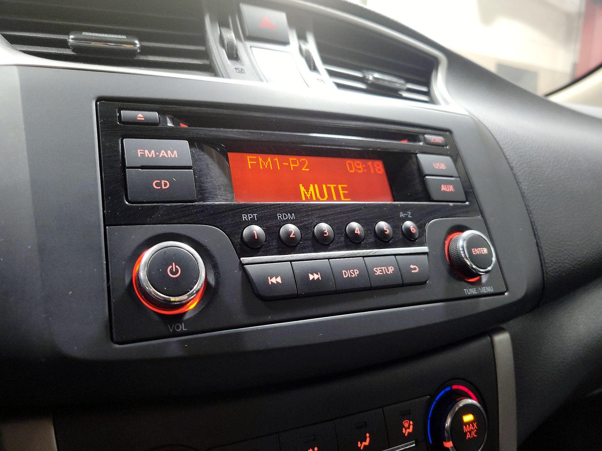 Thumbnail: 2015 Nissan Sentra - 14
