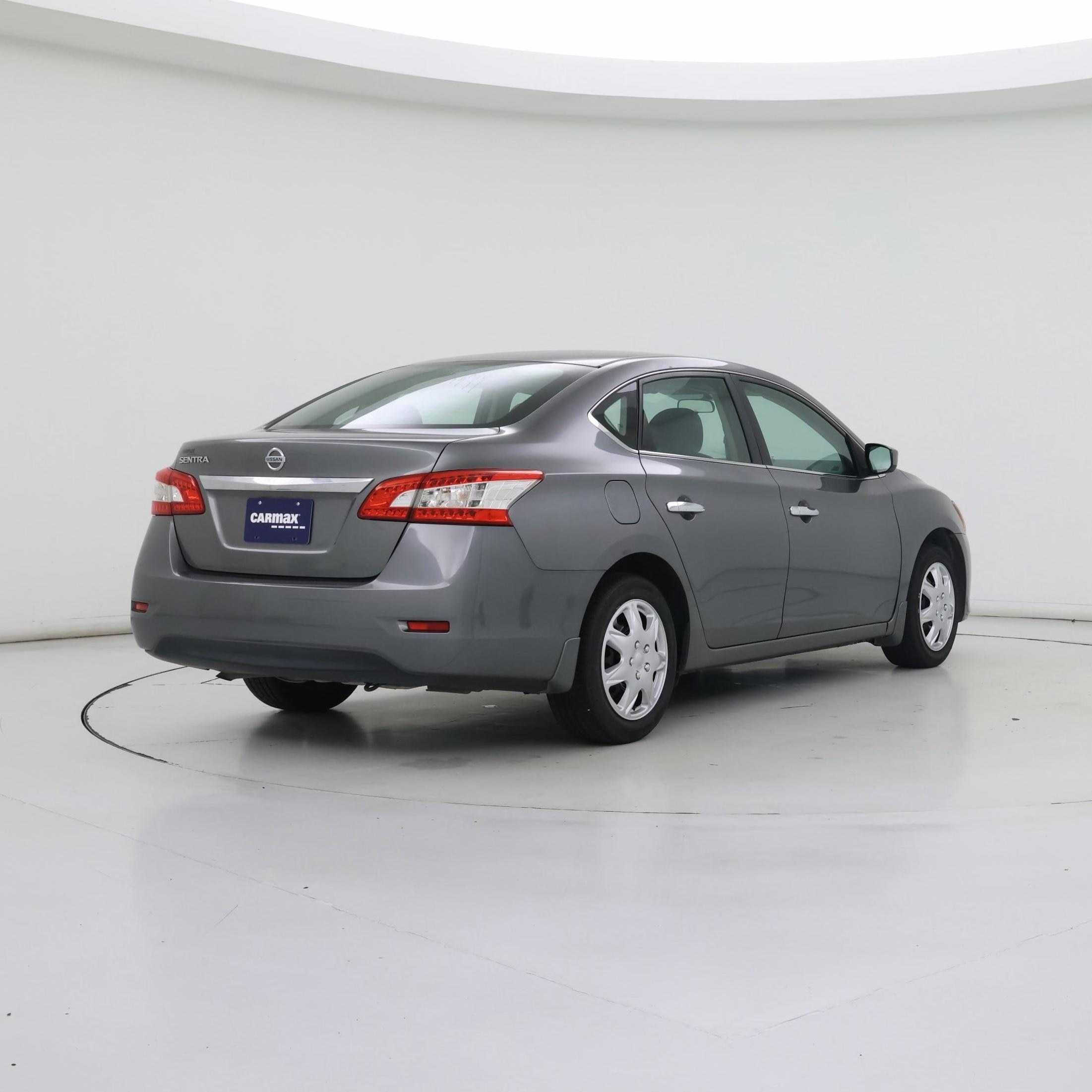 Thumbnail: 2015 Nissan Sentra - 8