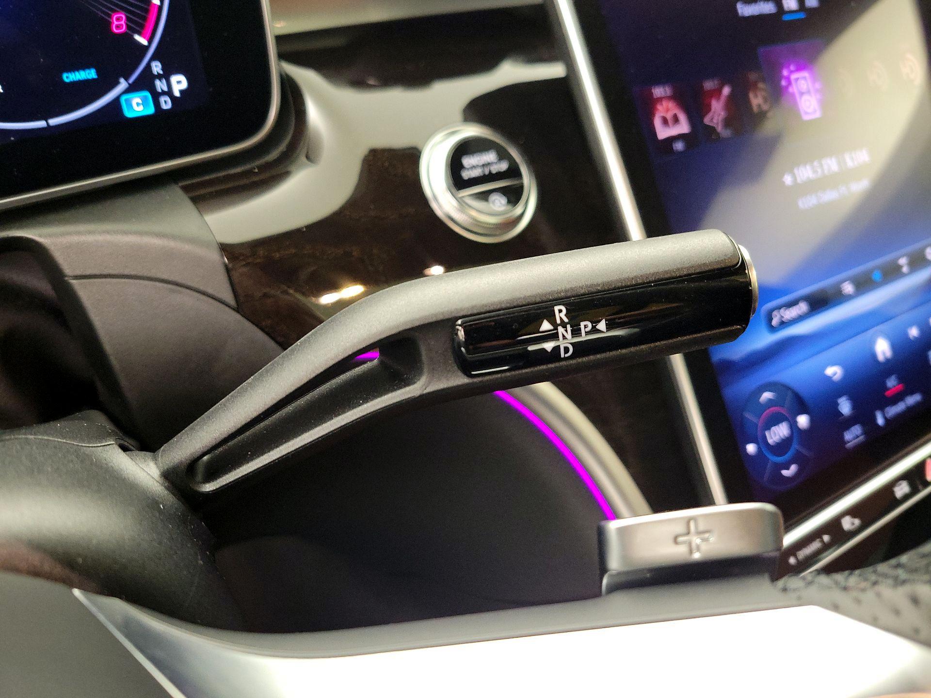 Thumbnail: 2023 Mercedes-Benz C-Class - 17