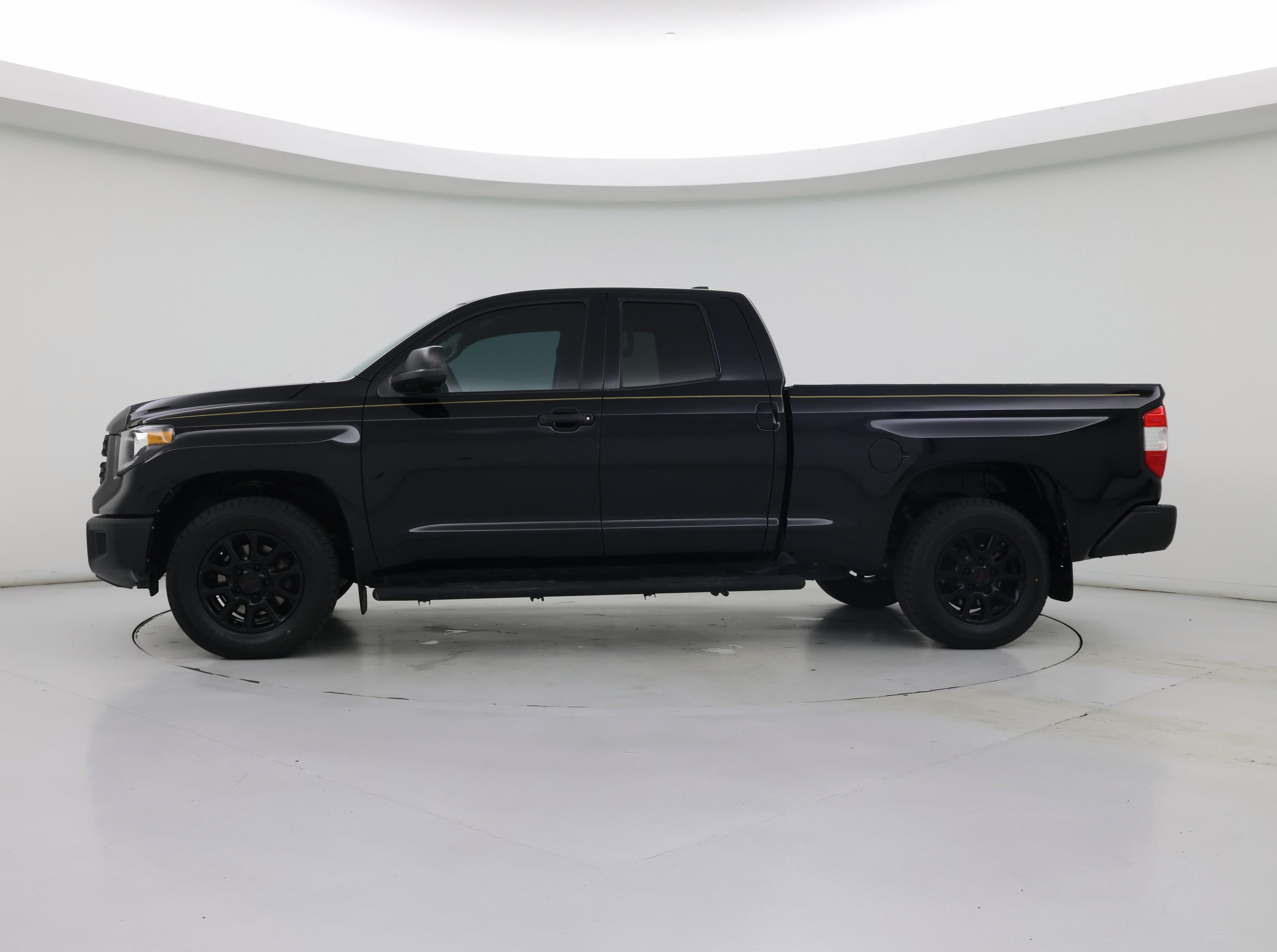 Thumbnail: 2021 Toyota Tundra - 3