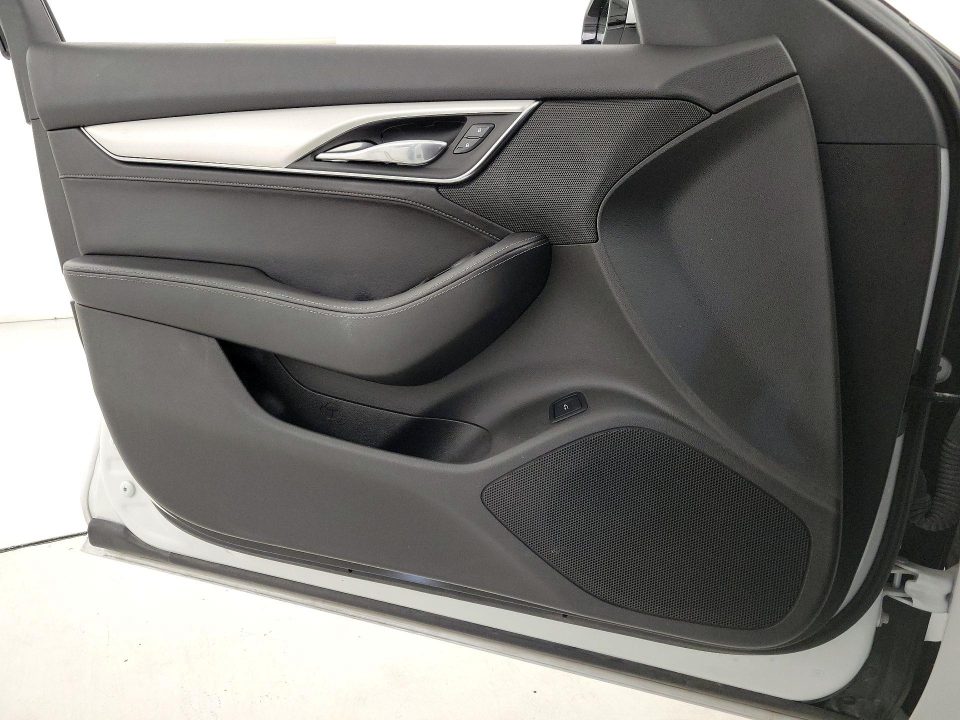 Thumbnail: 2023 Cadillac CT5 - 12