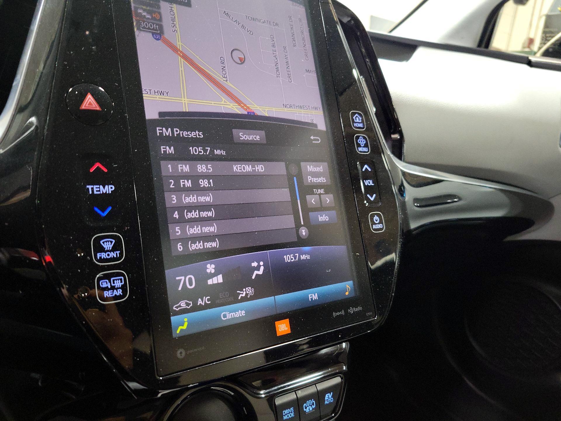 Thumbnail: 2017 Toyota Prius Prime - 15