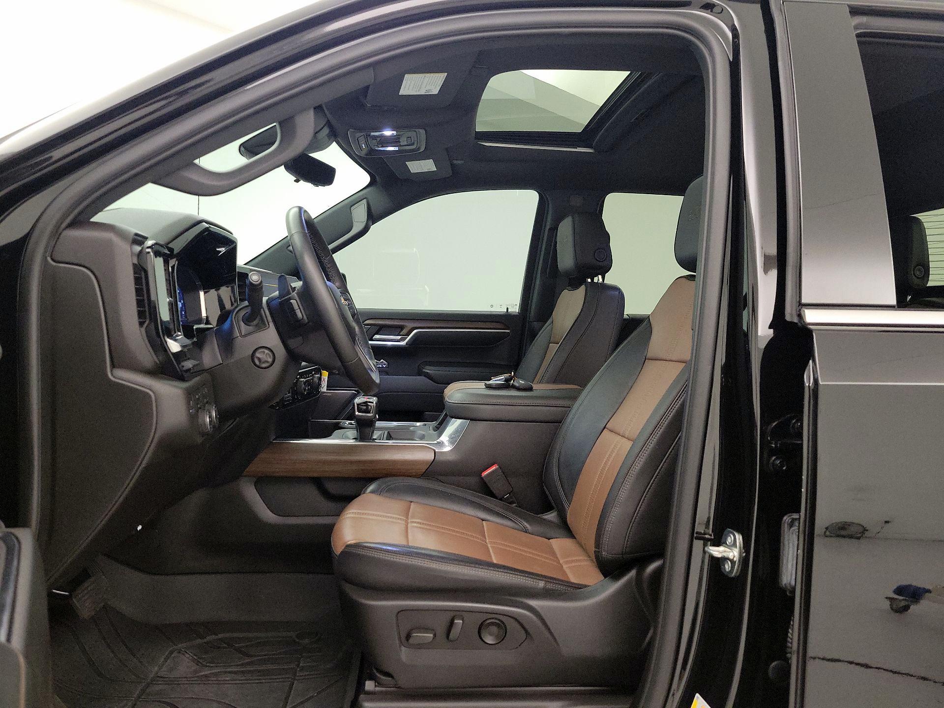 Thumbnail: 2023 Chevrolet Silverado 1500 - 11