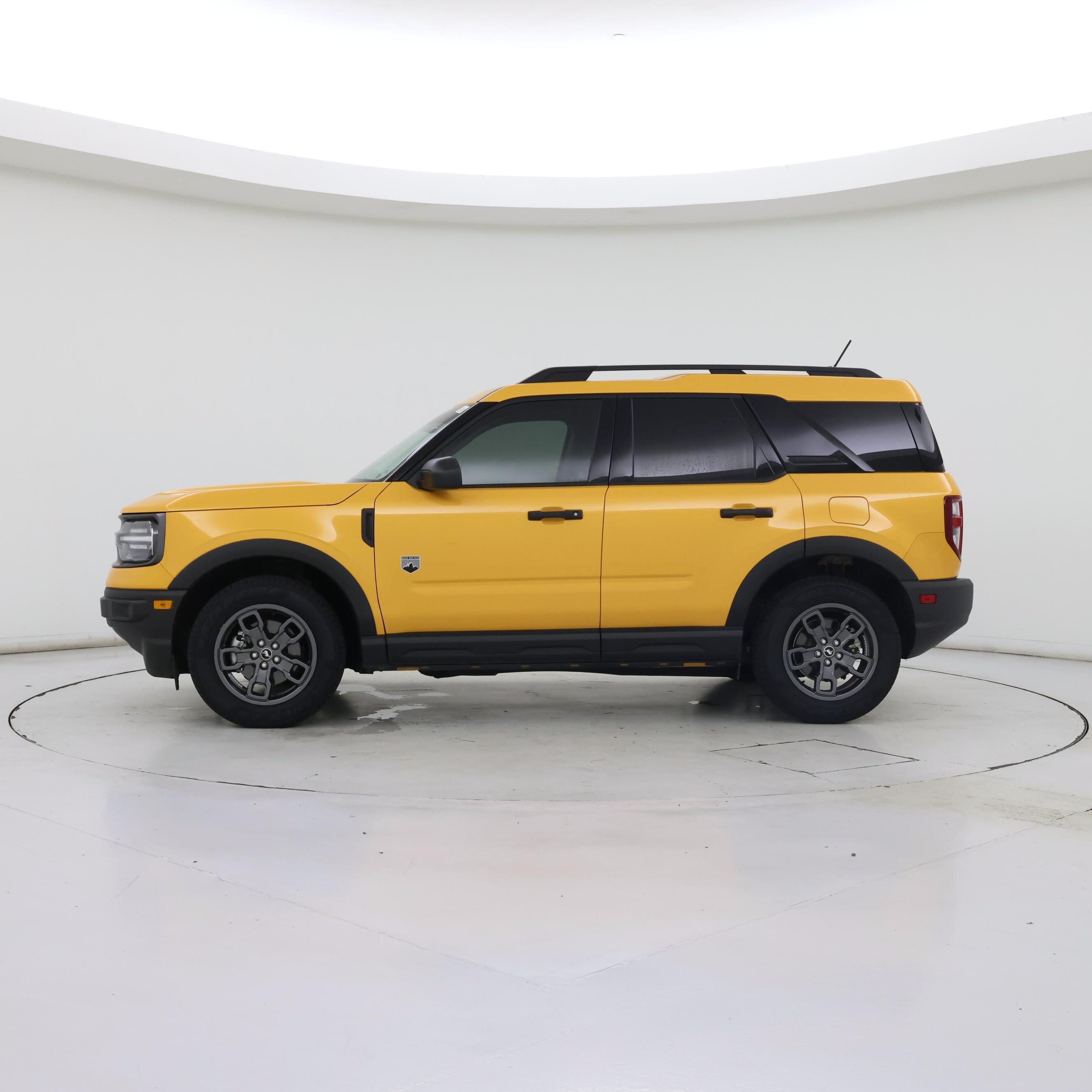 Thumbnail: 2023 Ford Bronco Sport - 3