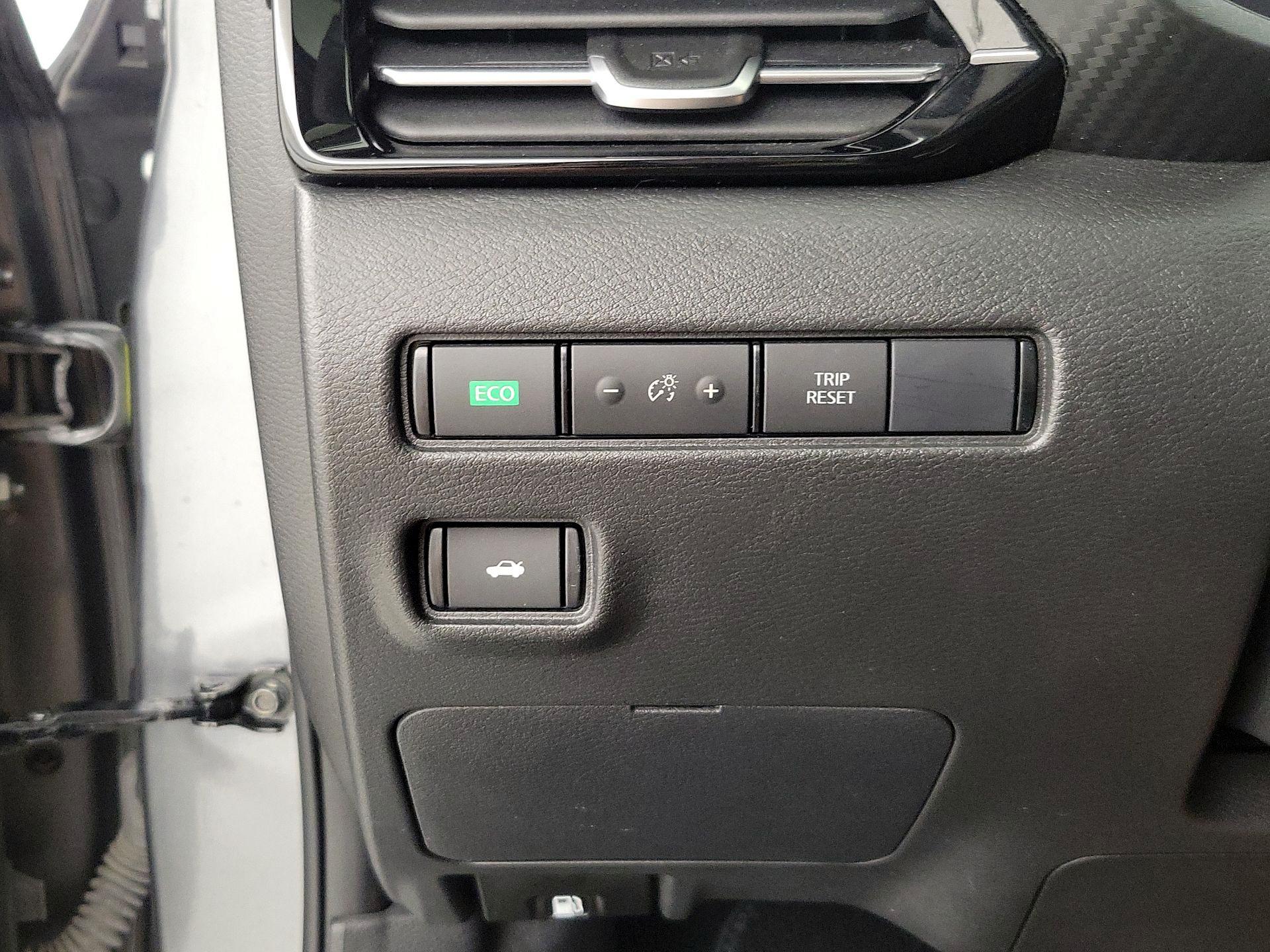 Thumbnail: 2023 Nissan Sentra - 13