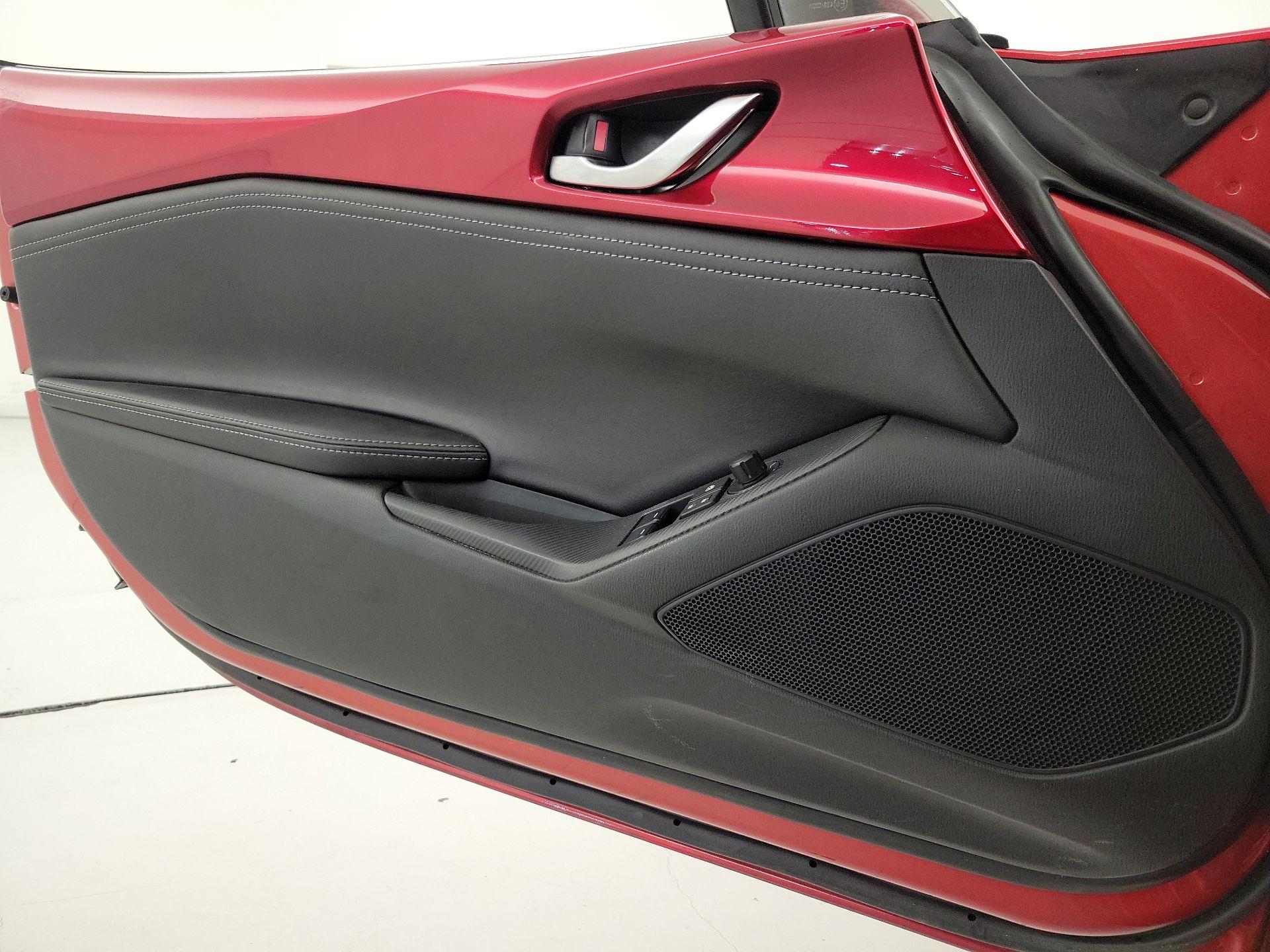 Thumbnail: 2022 Mazda MX-5 Miata - 12