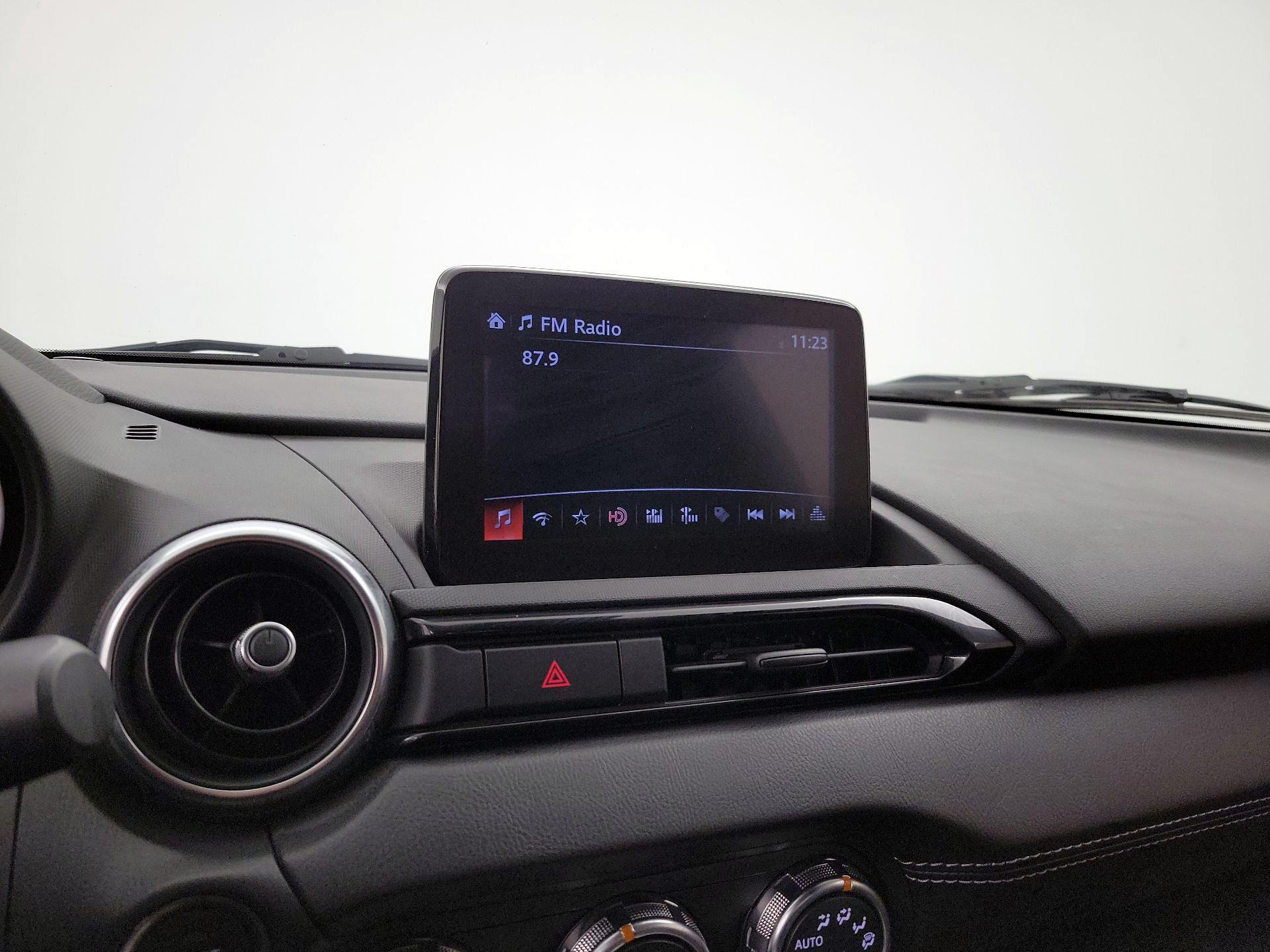 Thumbnail: 2022 Mazda MX-5 Miata - 16