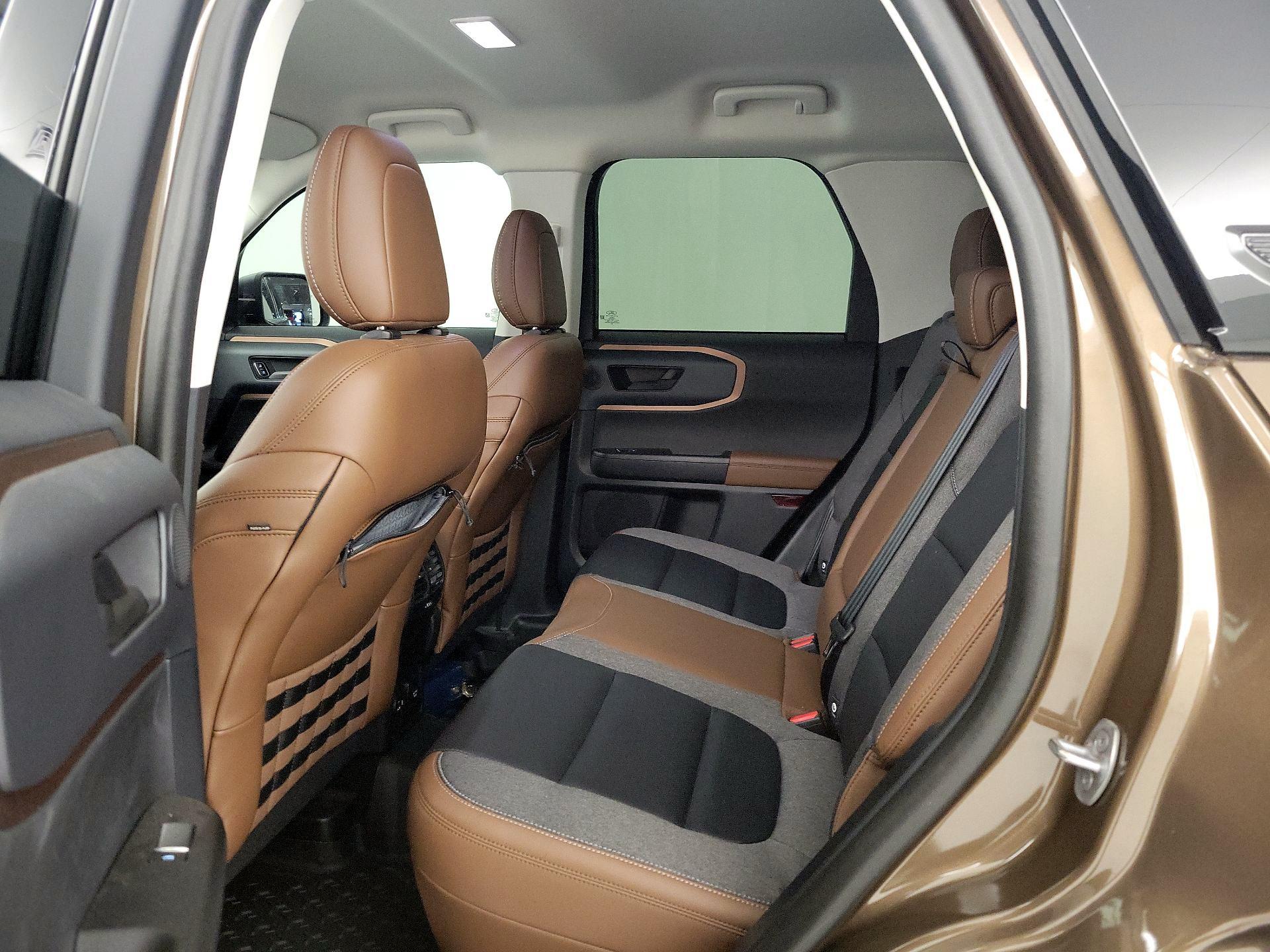 Thumbnail: 2022 Ford Bronco Sport - 18