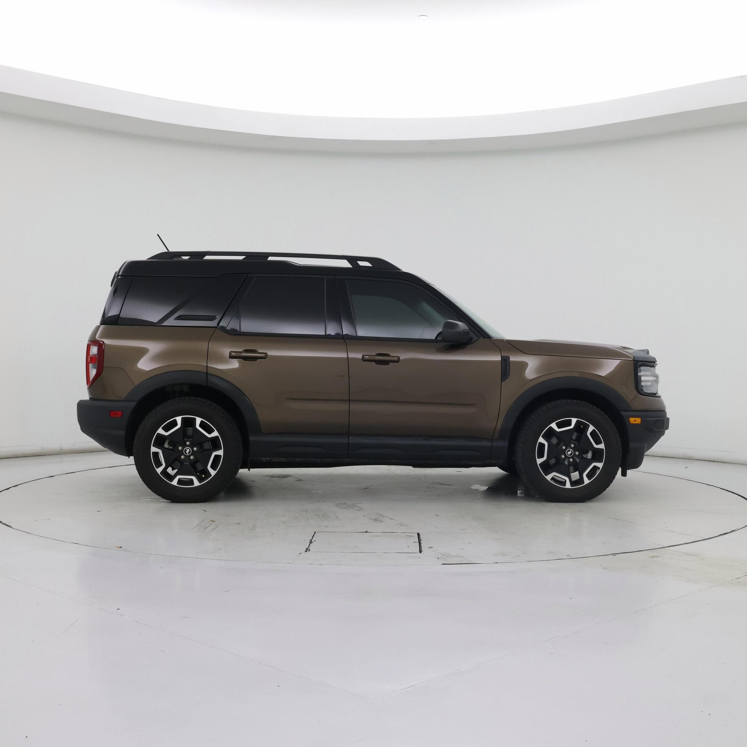 Thumbnail: 2022 Ford Bronco Sport - 7