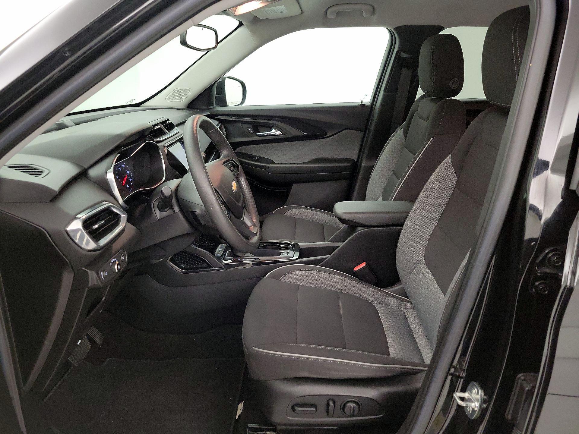 Thumbnail: 2023 Chevrolet TrailBlazer - 11
