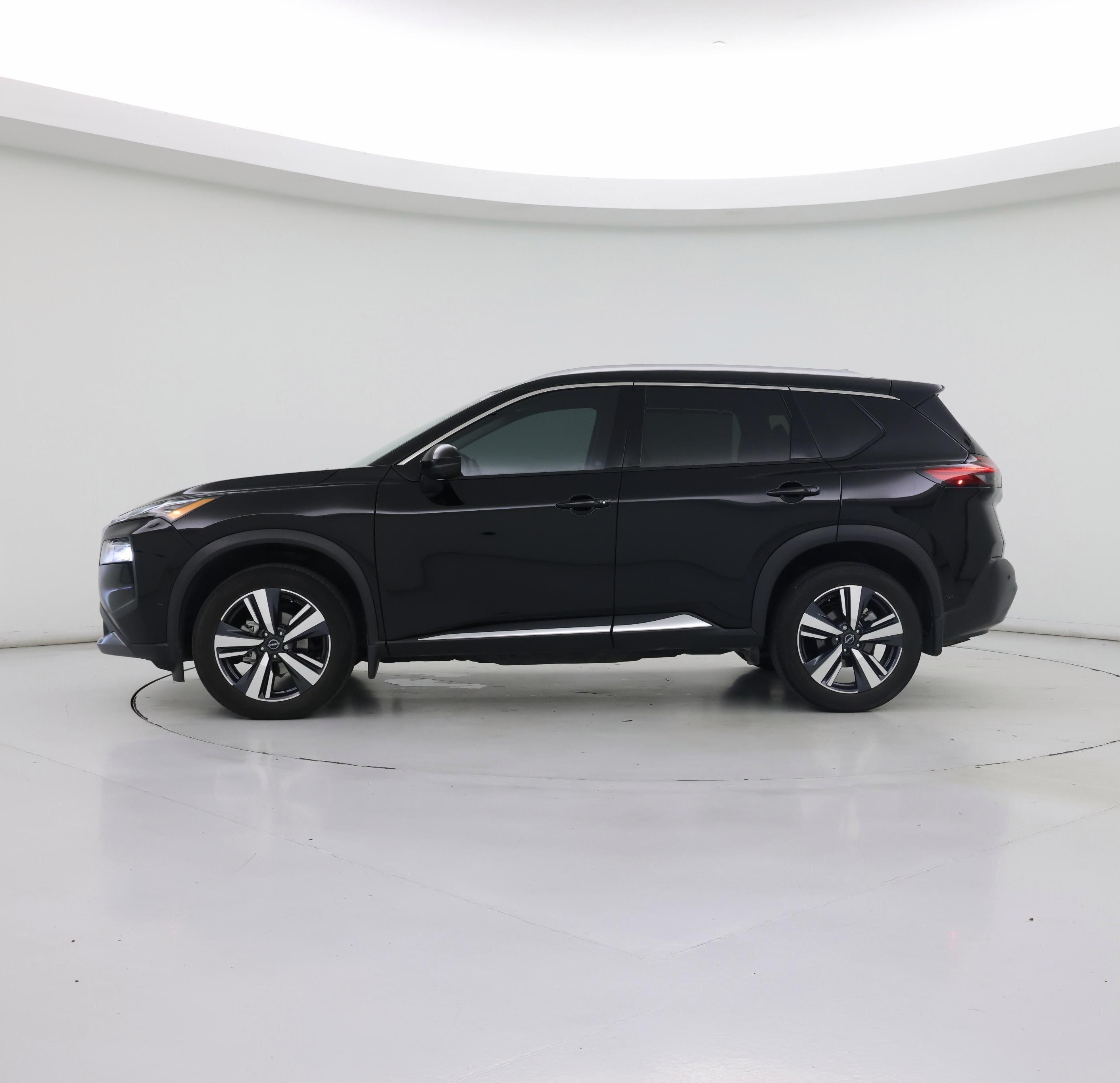 Thumbnail: 2022 Nissan Rogue - 3